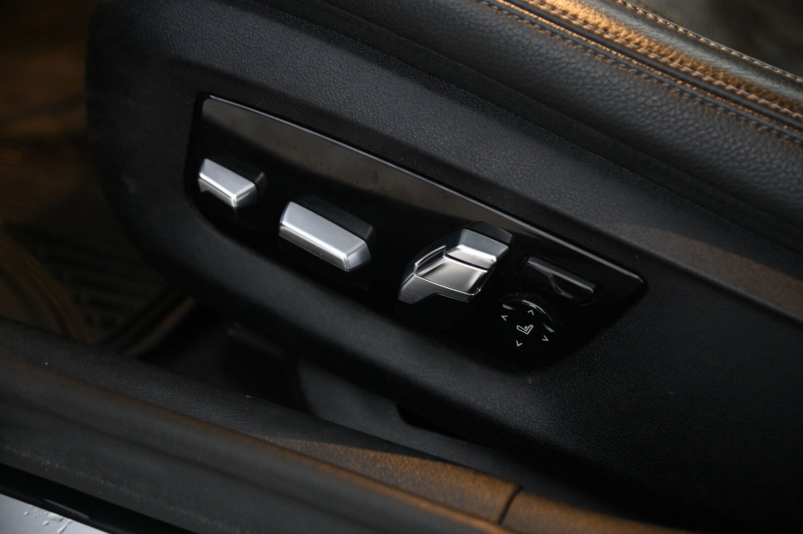 BMW 530 2019 G30 Sedan 530e A iPerformance*Ilmastoidut muistinahat / Shadowline / Proff.navi / Lämmitettävä ratti* - *Juuri tullut / 2x renkaat & vanteet* - HULLUT AVAJAISHULINAT KORKOTARJOUS 3,29 %