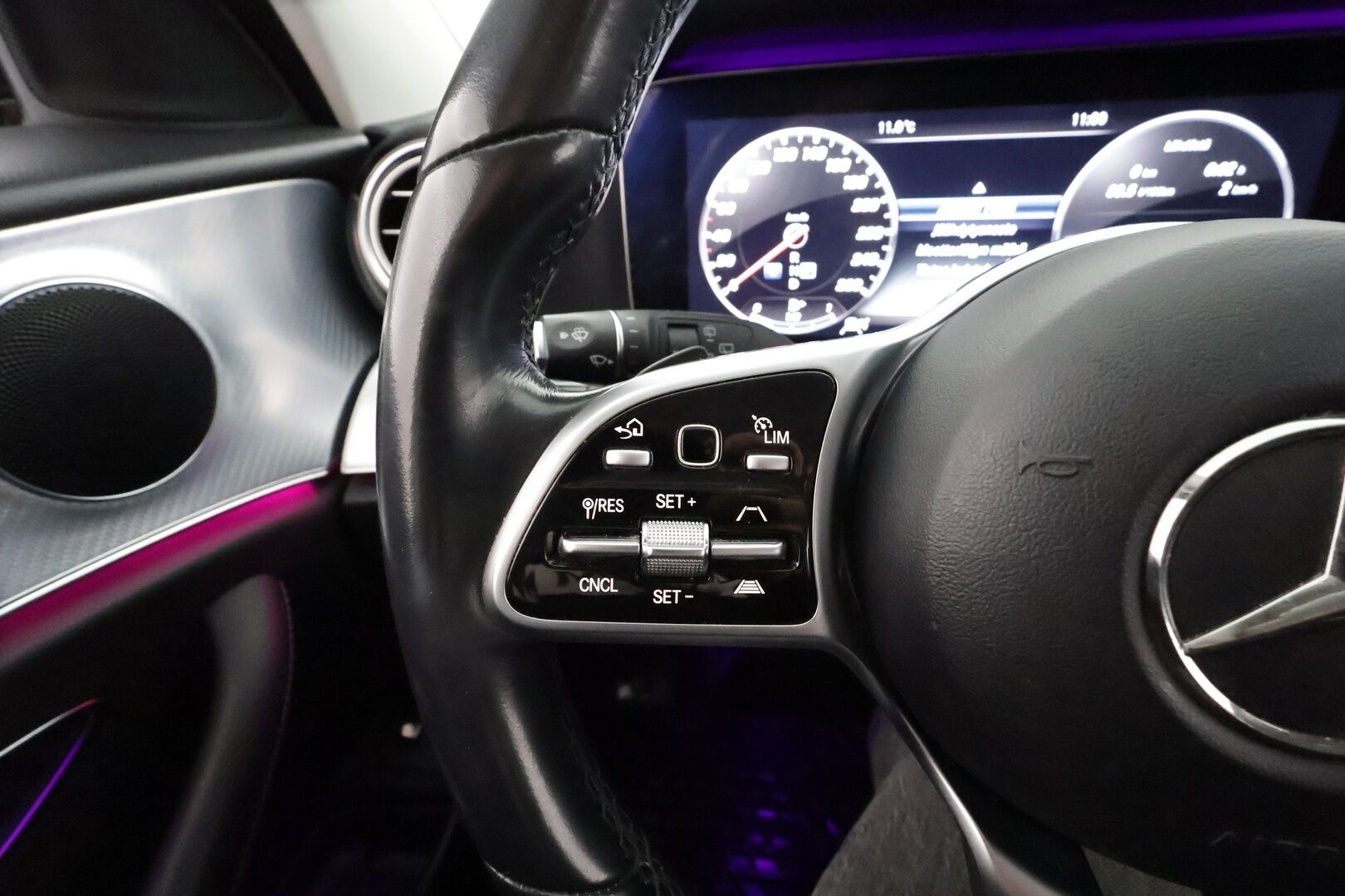 Mercedes-Benz E 2020 220d 4Matic T A Premium Business * Distronic+ / Koukku / Puolinahat / Lohko / P.kamera / LED / Navi / Sähköluukku * - Facelift / Kahdet renkaat aluvanteilla - HULLUT AVAJAISHULINAT KORKOTARJOUS 3,29 %