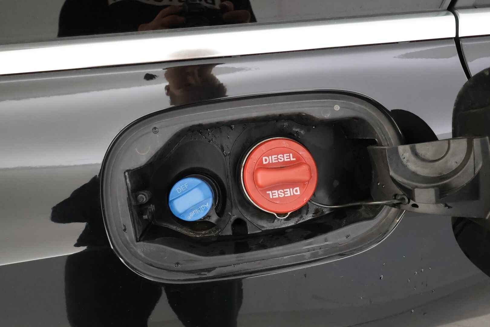 Mercedes-Benz E 2020 220d 4Matic T A Premium Business * Distronic+ / Koukku / Puolinahat / Lohko / P.kamera / LED / Navi / Sähköluukku * - Facelift / Kahdet renkaat aluvanteilla - HULLUT AVAJAISHULINAT KORKOTARJOUS 3,29 %