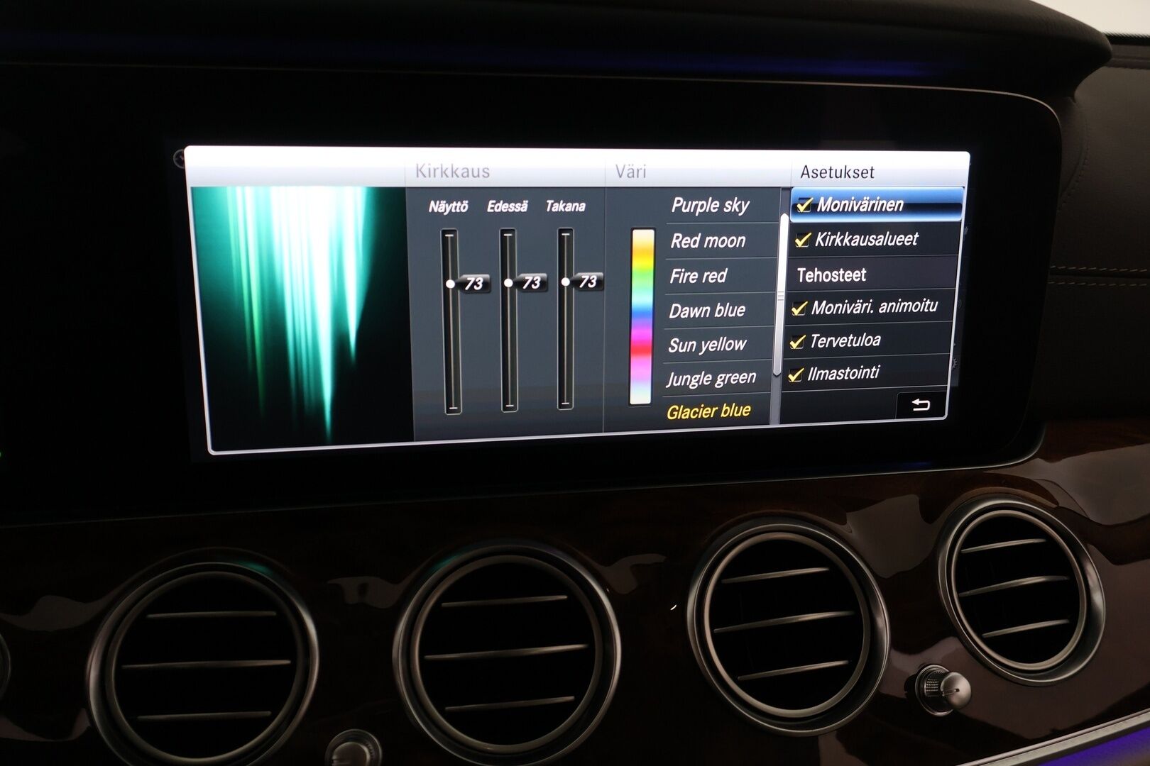 Mercedes-Benz E 2020 300 de T A Business Avantgarde EQ Power - Distronic+ | 360° kamera | Vetokoukku | BLIS | Multibeam LED | Muistipenkit | 2x Renkaat & Vanteet