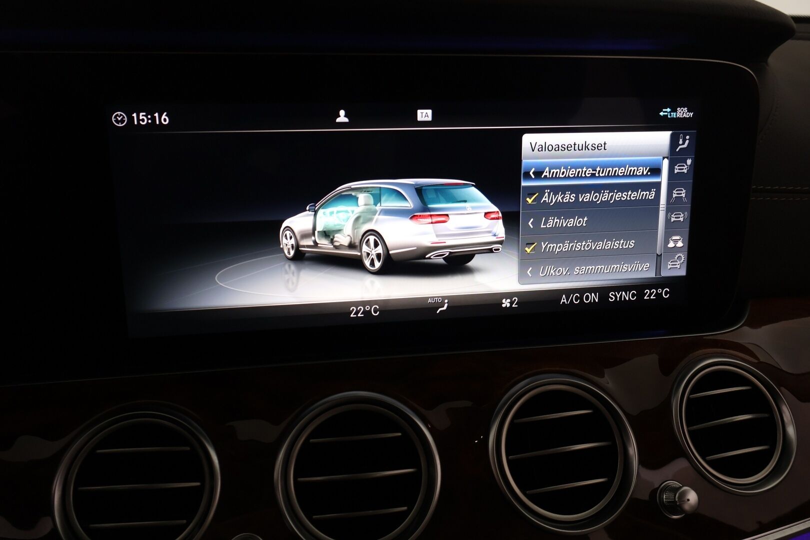 Mercedes-Benz E 2019 300 de T A Business Avantgarde EQ Power *Distronic+ / 360° kamera / Vetokoukku / BLIS / Multibeam LED / Muistipenkit* - *2x Renkaat & Vanteet / Huollettu 12.1.2026 / 2x latauskaapelit*