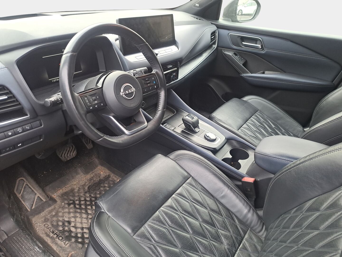 Nissan Qashqai 2023 MHEV 158 Xtronic 4WD Tekna+ * HUD / BOSE / 360 / Hierovat penkit / BLIS / Kattoikkuna * - * Suomiauto / Kattavat varusteet! / Lohkolämmitin *