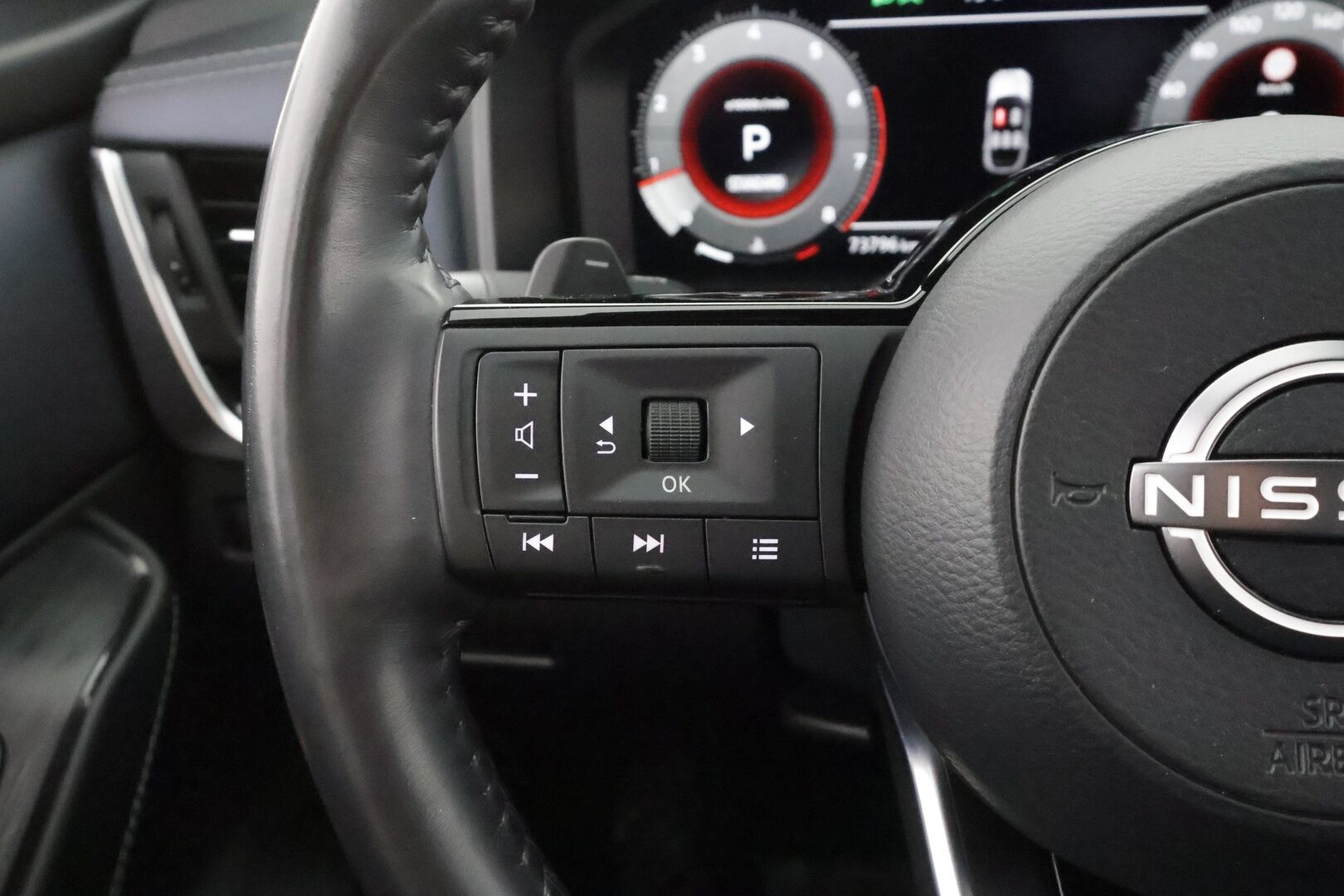 Nissan Qashqai 2023 MHEV 158 Xtronic 4WD Tekna - | ACC | HUD | 360° | Puolinahat | Sähköpenkki | Digimittaristo | Navi | Lämm. ratti | Keyless | 1-om suomiauto | ALV | 