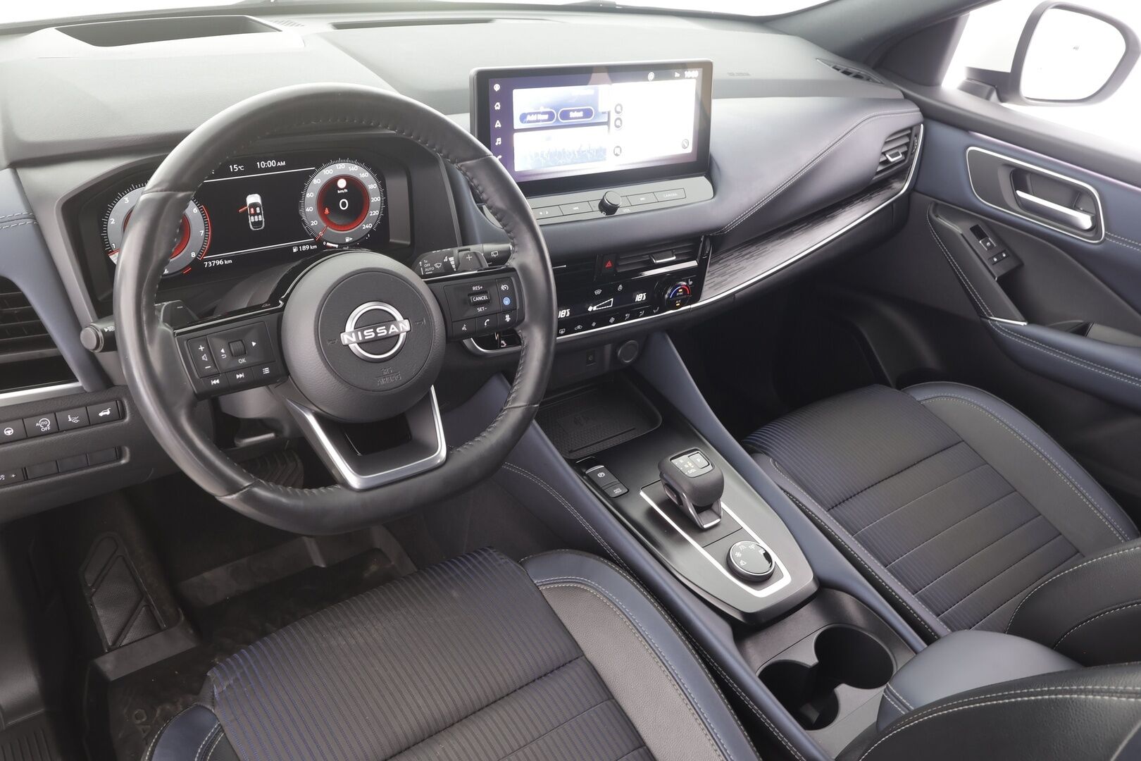 Nissan Qashqai 2023 MHEV 158 Xtronic 4WD Tekna - | ACC | HUD | 360° | Puolinahat | Sähköpenkki | Digimittaristo | Navi | Lämm. ratti | Keyless | 1-om suomiauto | ALV | 
