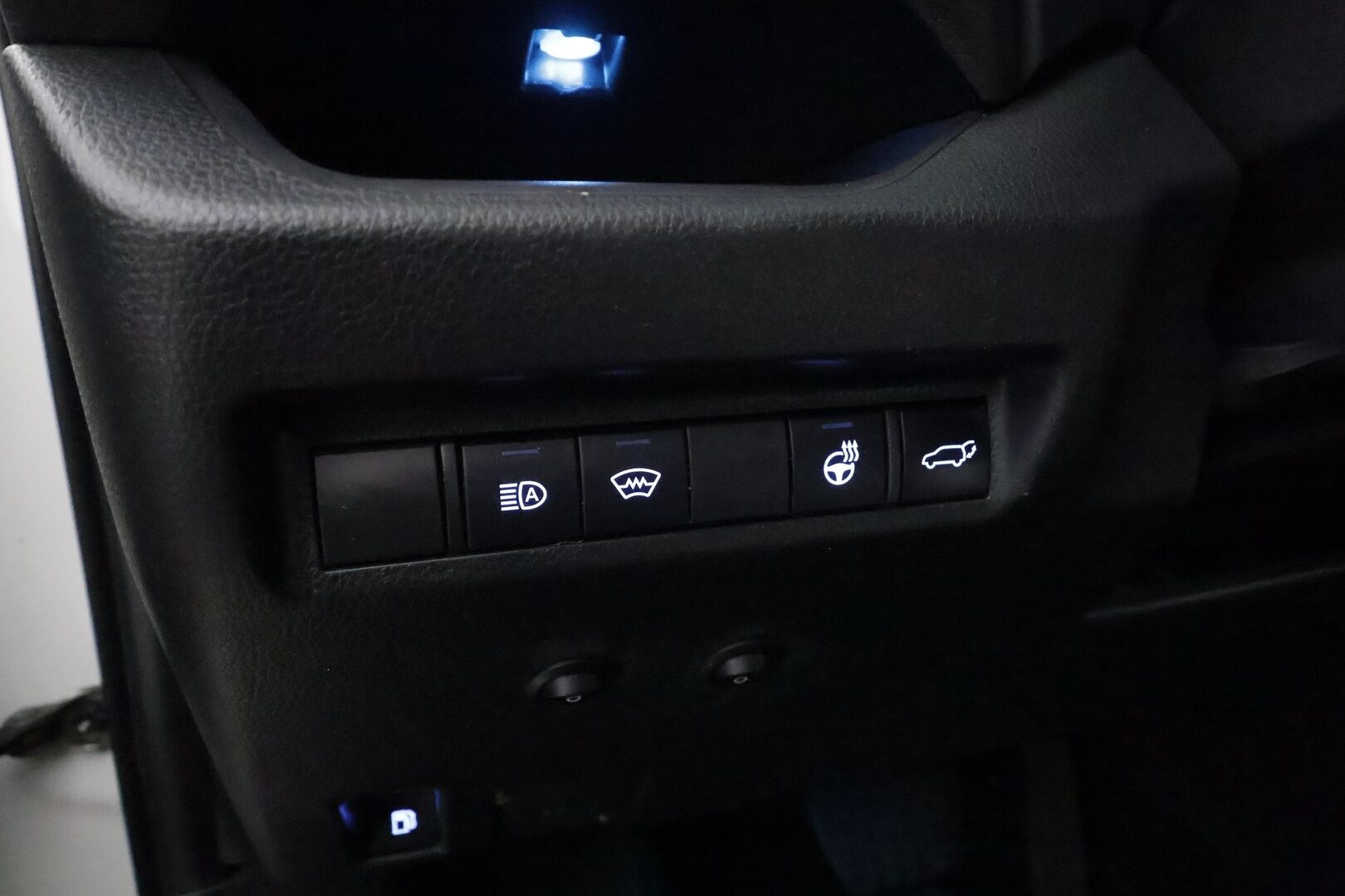 Toyota RAV4 2022 2,5 Hybrid Style Plus Edition * ACC / JBL / P.kamera / Navi / Lohko / Sähköpenkki / Sähköluukku / KeylessGo * - 1.Om Suomi-auto / Kahdet renkaat aluvanteilla / Merkkihuollettu