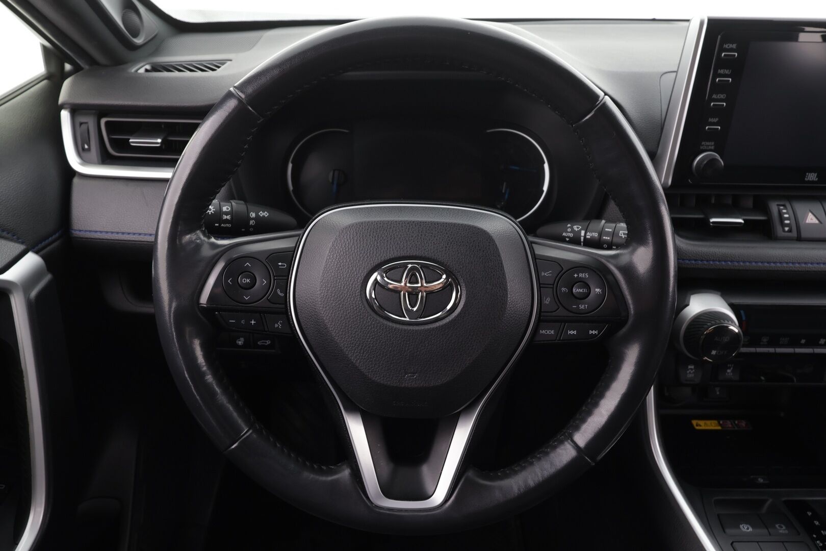 Toyota RAV4 2022 2,5 Hybrid Style Plus Edition * ACC / JBL / P.kamera / Navi / Lohko / Sähköpenkki / Sähköluukku / KeylessGo * - 1.Om Suomi-auto / Kahdet renkaat aluvanteilla / Merkkihuollettu