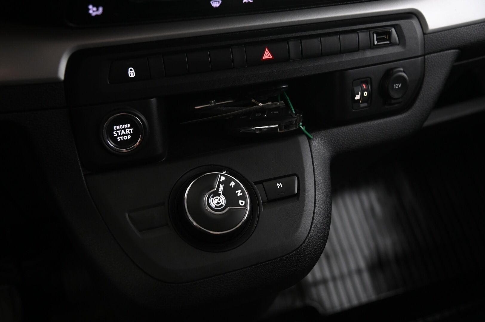Toyota Proace Verso 2023 Active L2 2,0 D 140 Automaatti - Webasto | 360° p*kamera | Blis | 9P | Koukku | Xenon