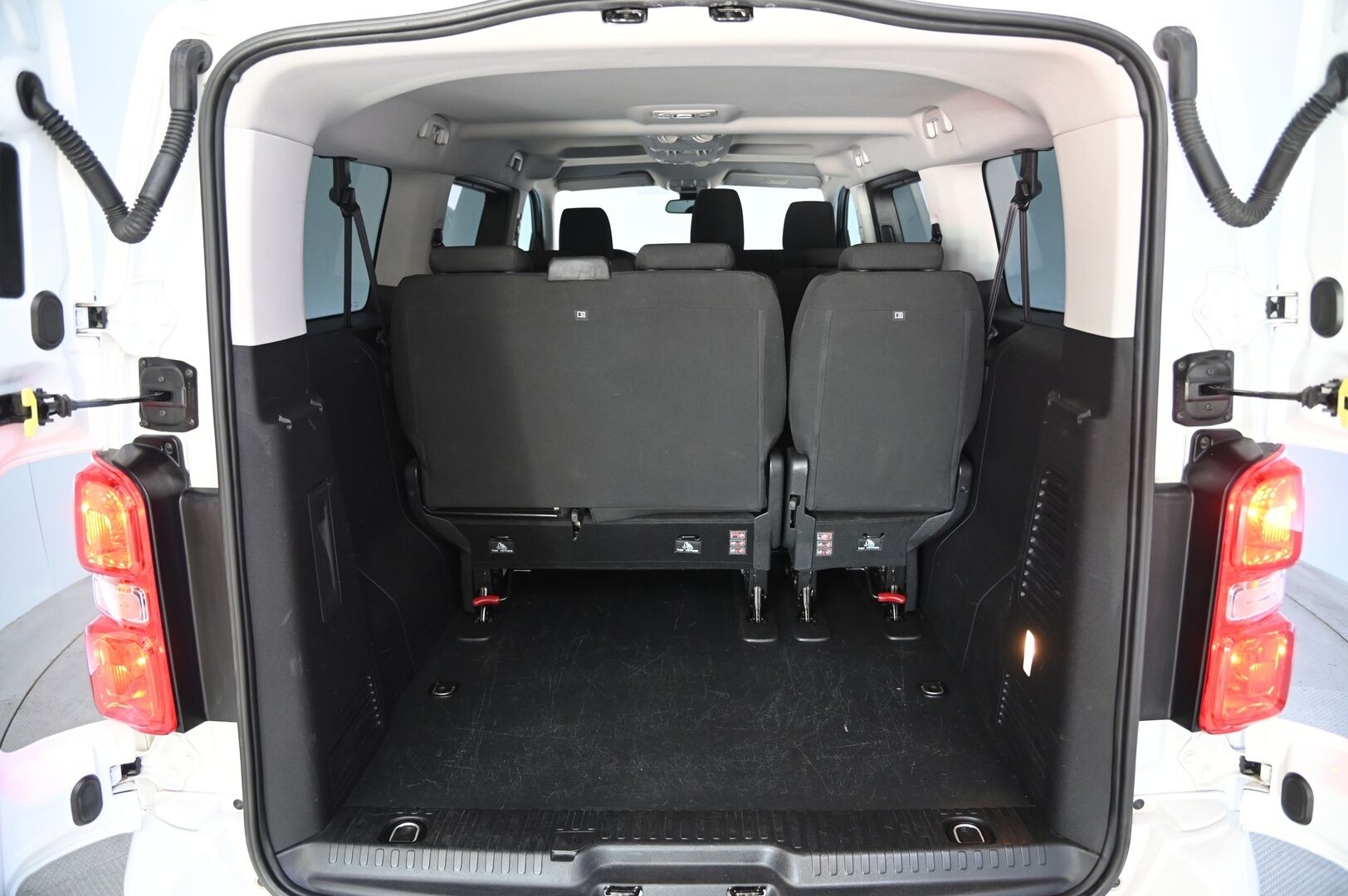 Toyota Proace Verso 2023 Active L2 2,0 D 140 Automaatti - Webasto | 360° p*kamera | Blis | 9P | Koukku | Xenon