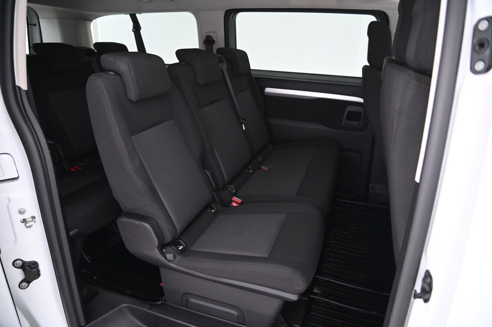 Toyota Proace Verso 2023 Active L2 2,0 D 140 Automaatti - Webasto | 360° p*kamera | Blis | 9P | Koukku | Xenon