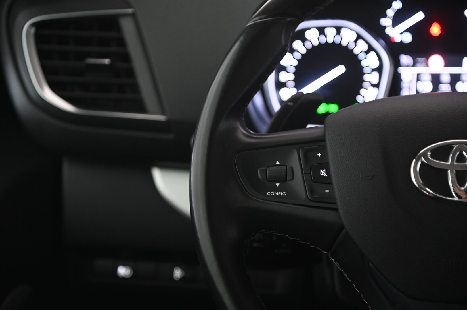 Toyota Proace Verso 2023 Active L2 2,0 D 140 Automaatti - Webasto | 360° p*kamera | Blis | 9P | Koukku | Xenon