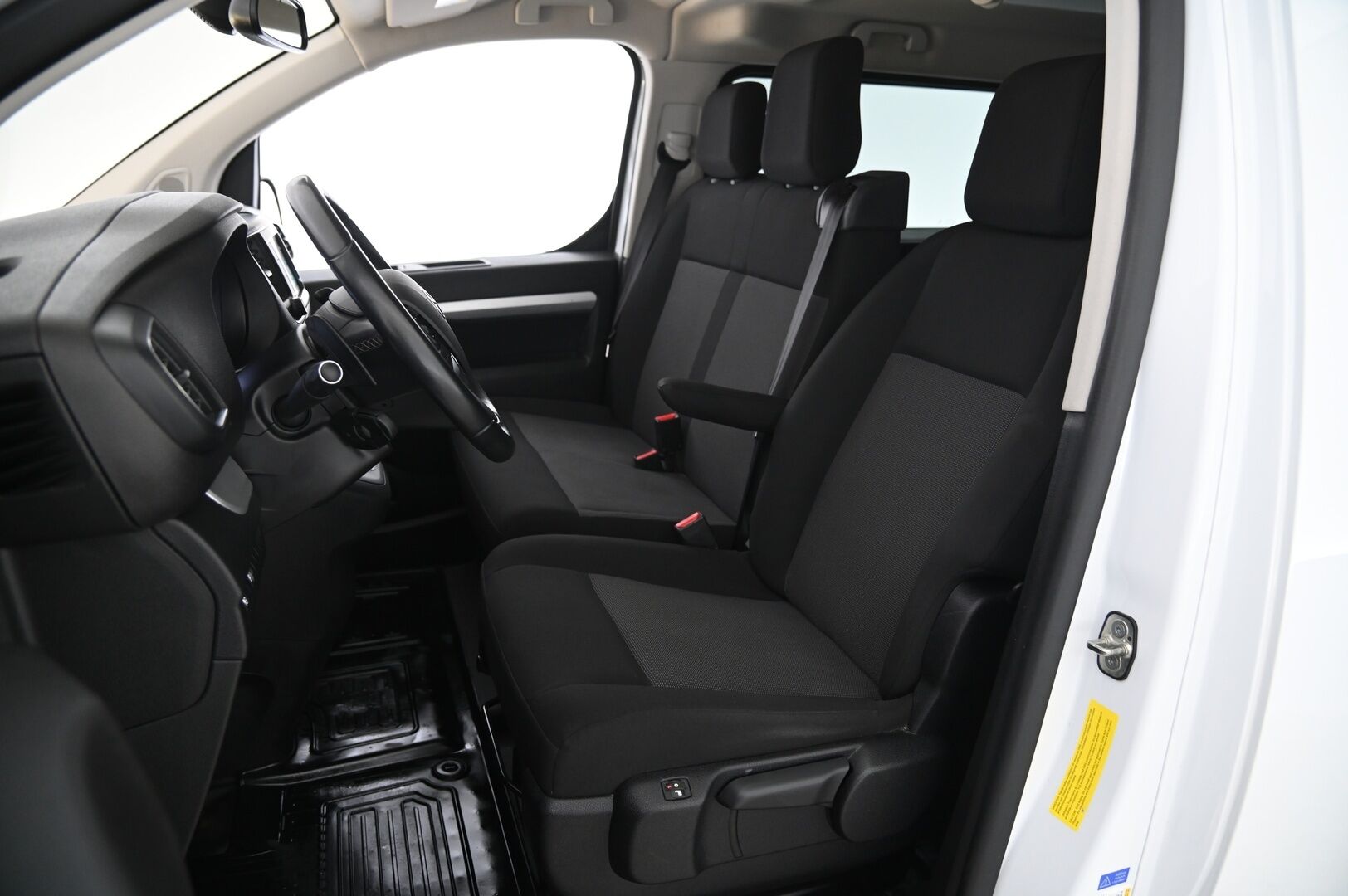 Toyota Proace Verso 2023 Active L2 2,0 D 140 Automaatti - Webasto | 360° p*kamera | Blis | 9P | Koukku | Xenon