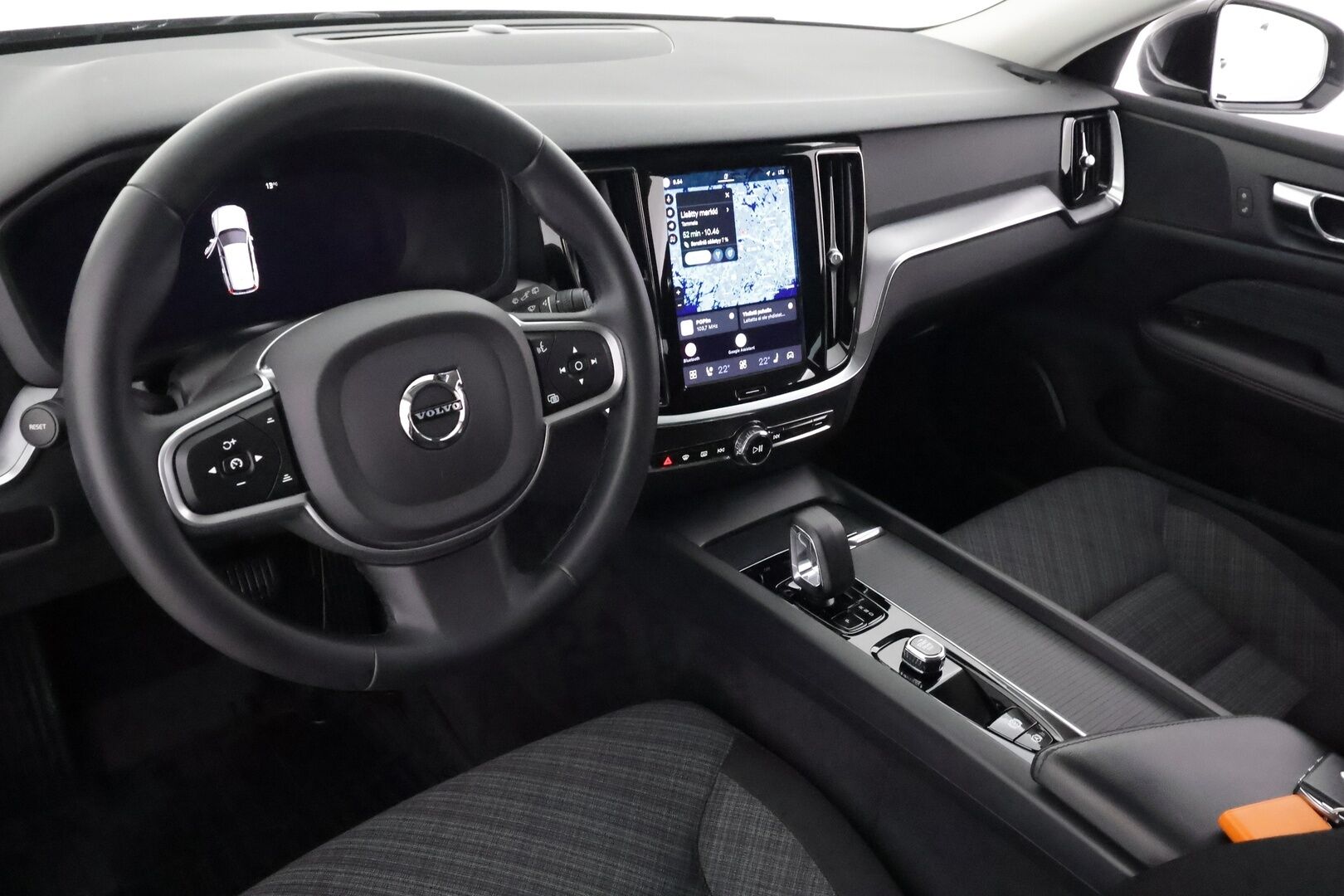 Volvo V60 2023 B3 MHEV Business Core DCT aut - | ACC | Webasto | High Performance |  Full-LED | P.Kamera | Osasähköt | Keyless | Apple&Android | 1.Om suomi-auto | Kahdet Renkaat | Merkkihuollettu |