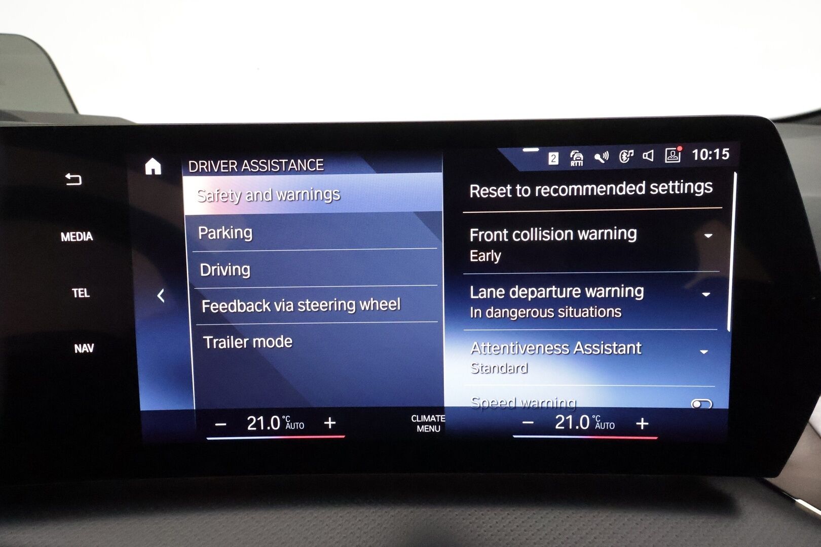 BMW 225 2023 U06 Active Tourer 225e xDrive Charged Edition M Sport * ACC / HUD / Harman&Kardon / Vetokoukku / Adapt.LED / Muistipenkki / Comfort Access - Akku kuntotarkastettu / Suomi-auto / Kahdet renkaat aluvanteilla / Hierova kuljettajan istuin / Sporttipenkit / Ratinlämmitin / Nahka-Alcantara - HULLUT JOULUT KORKOTARJOUS 2,49% 