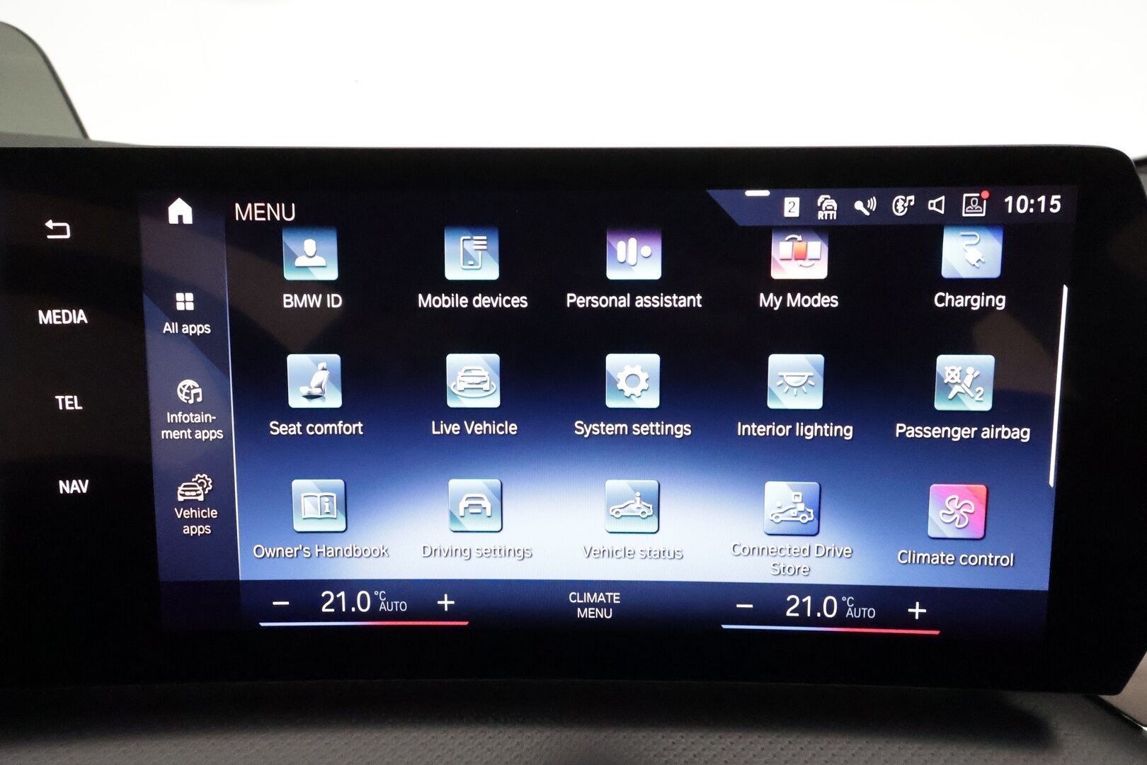 BMW 225 2023 U06 Active Tourer 225e xDrive Charged Edition M Sport * ACC / HUD / Harman&Kardon / Vetokoukku / Adapt.LED / Muistipenkki / Comfort Access - Akku kuntotarkastettu / Suomi-auto / Kahdet renkaat aluvanteilla / Hierova kuljettajan istuin / Sporttipenkit / Ratinlämmitin / Nahka-Alcantara - HULLUT JOULUT KORKOTARJOUS 2,49% 