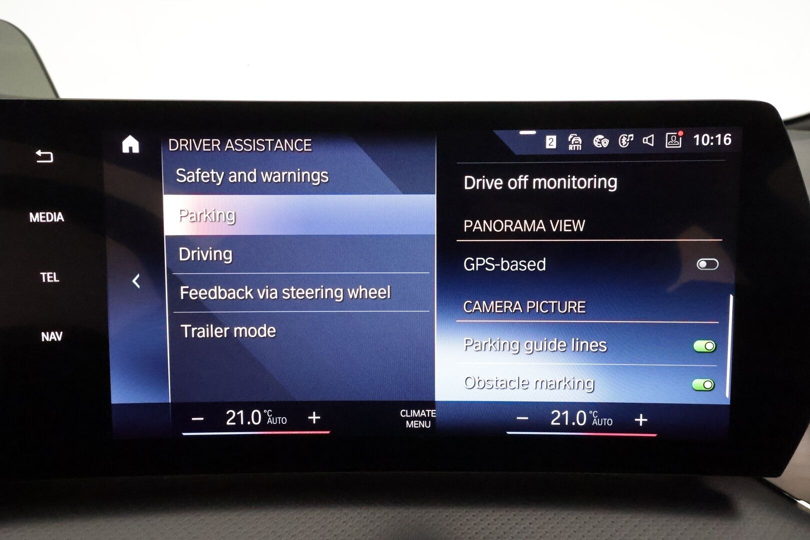 BMW 225 2023 U06 Active Tourer 225e xDrive Charged Edition M Sport * ACC / HUD / Harman&Kardon / Vetokoukku / Adapt.LED / Muistipenkki / Comfort Access - Akku kuntotarkastettu / Suomi-auto / Kahdet renkaat aluvanteilla / Hierova kuljettajan istuin / Sporttipenkit / Ratinlämmitin / Nahka-Alcantara - HULLUT JOULUT KORKOTARJOUS 2,49% 