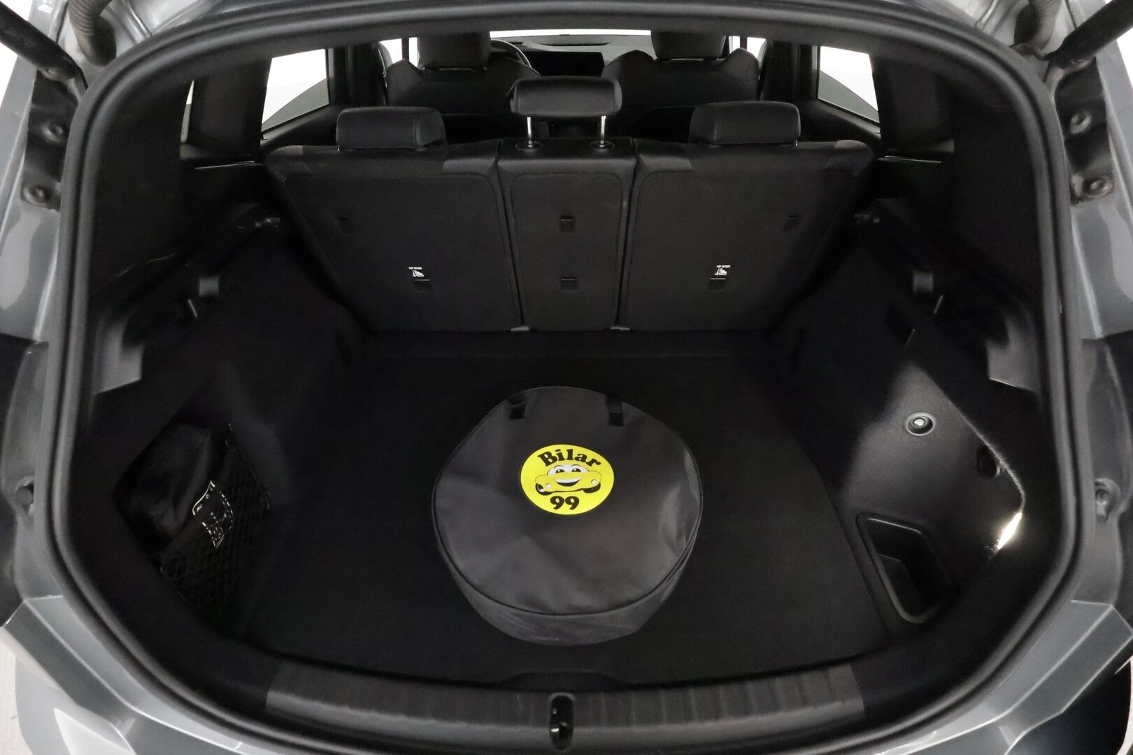 BMW 225 2023 U06 Active Tourer 225e xDrive Charged Edition M Sport * ACC / HUD / Harman&Kardon / Vetokoukku / Adapt.LED / Muistipenkki / Comfort Access - Akku kuntotarkastettu / Suomi-auto / Kahdet renkaat aluvanteilla / Hierova kuljettajan istuin / Sporttipenkit / Ratinlämmitin / Nahka-Alcantara - HULLUT JOULUT KORKOTARJOUS 2,49% 