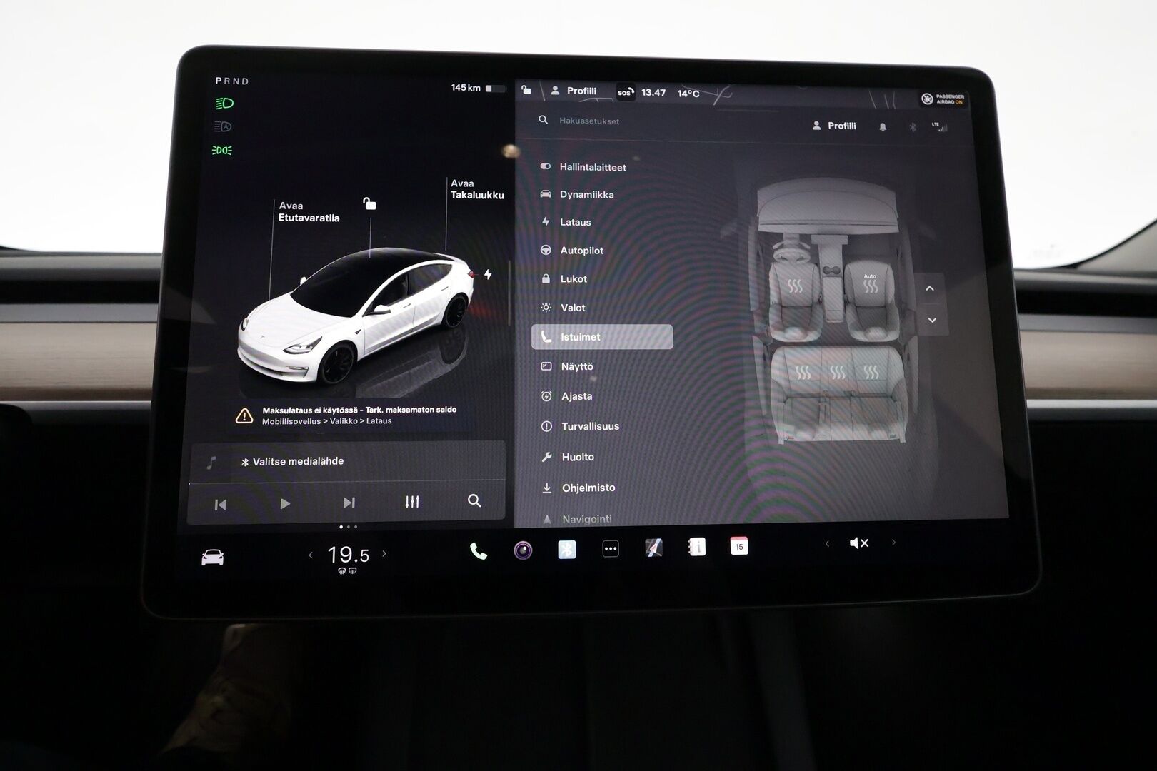 Tesla Model 3 2022 Performance **Lasikatto / Lämpöpumppu / Adapt.Vakkari / Matrix-LED / P.Kamera / Nahkaverhoilu / Kaistavahti / Navi** - 3,99 % KORKOTARJOUS TÄHÄN AUTOON - KeylessGO / 2x Renkaat