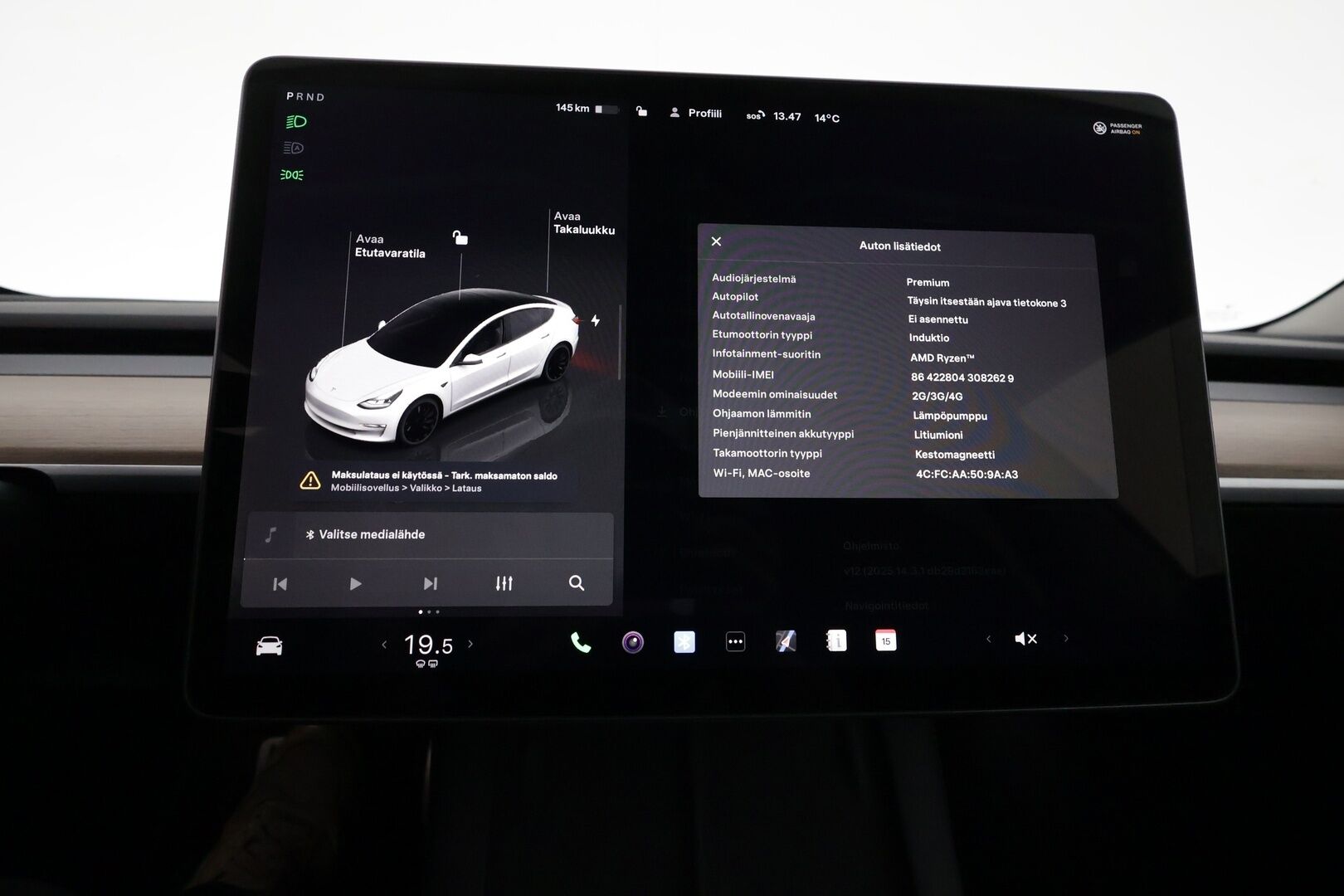 Tesla Model 3 2022 Performance **Lasikatto / Lämpöpumppu / Adapt.Vakkari / Matrix-LED / P.Kamera / Nahkaverhoilu / Kaistavahti / Navi** - 3,99 % KORKOTARJOUS TÄHÄN AUTOON - KeylessGO / 2x Renkaat