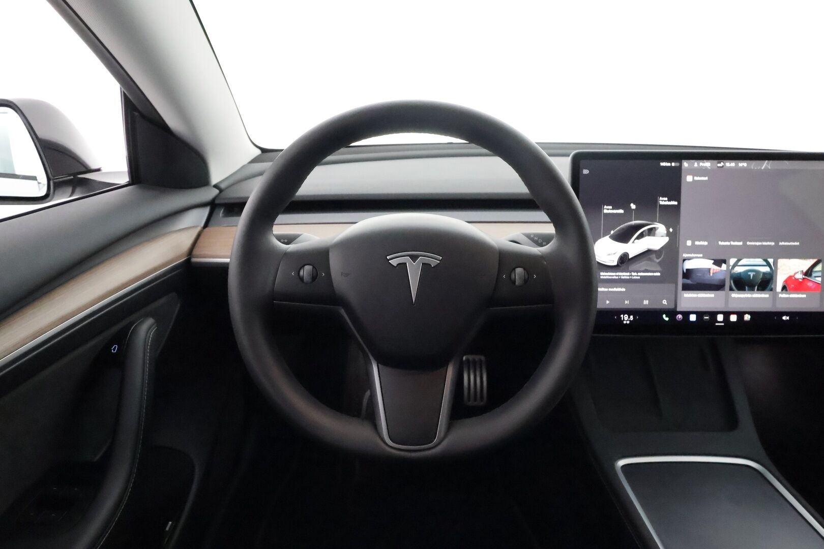 Tesla Model 3 2022 Performance **Lasikatto / Lämpöpumppu / Adapt.Vakkari / Matrix-LED / P.Kamera / Nahkaverhoilu / Kaistavahti / Navi** - 3,99 % KORKOTARJOUS TÄHÄN AUTOON - KeylessGO / 2x Renkaat