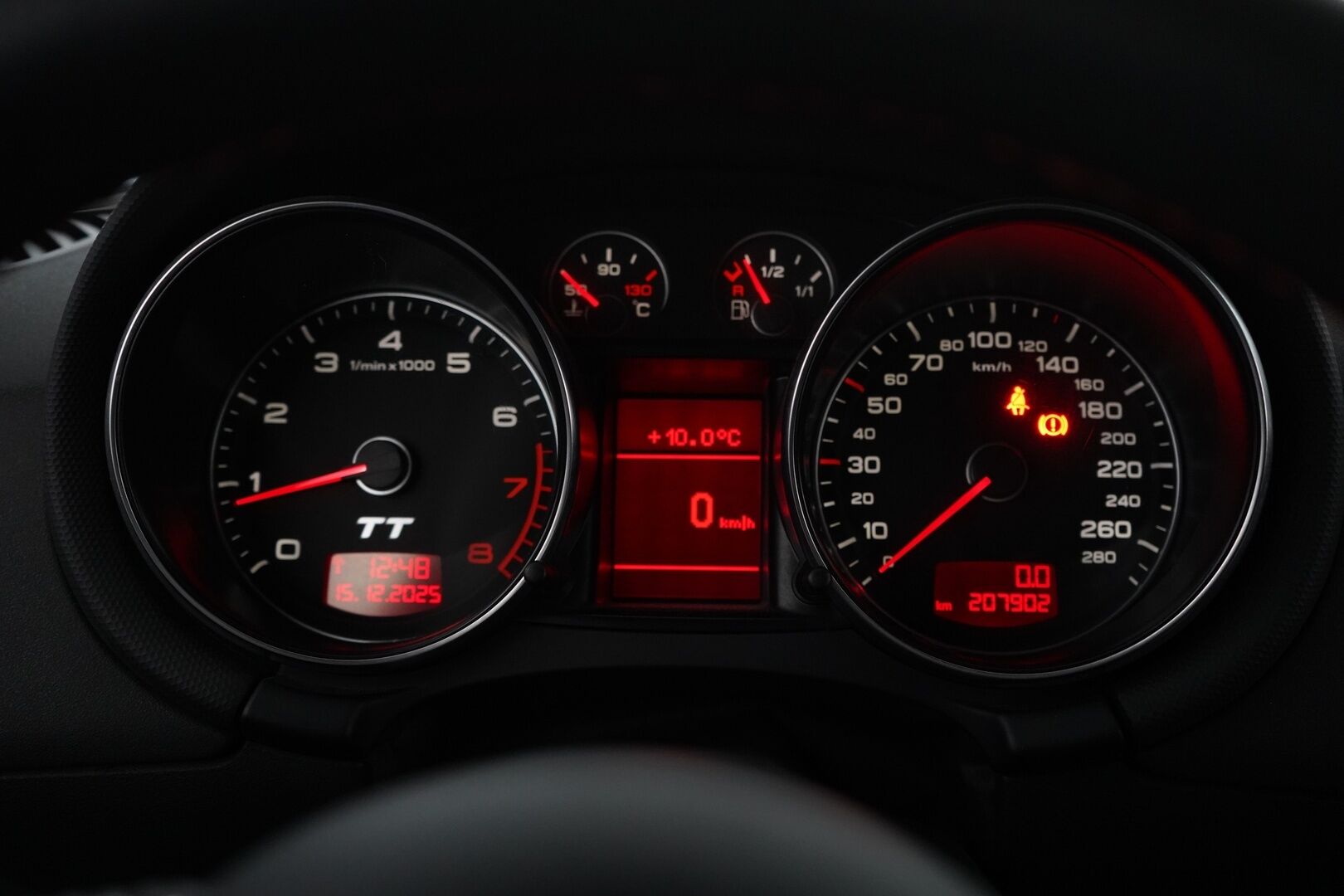 Audi TT 2007 Roadster 2.0 Turbo FSI 147 kW * Tämä auto myydään YritysOutlet -valikoimasta vain yritykselle * - RS-Look / Kahdet vanteet / Erikoisväri 