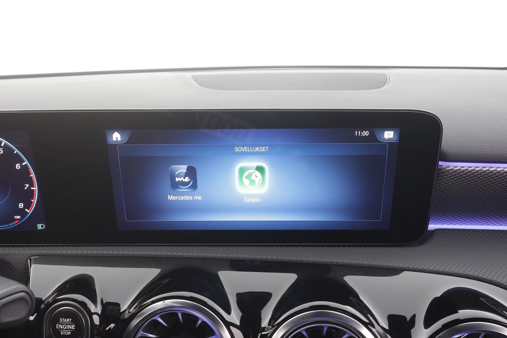 Mercedes-Benz A 2023 180 A Suomi Edition Plus - | Vakkari | Koukku | Widescreen | High Performance LED | Puolinahat | P.Kamera | Navi | 1.Om Suomi-auto | Kahdet Renkaat |