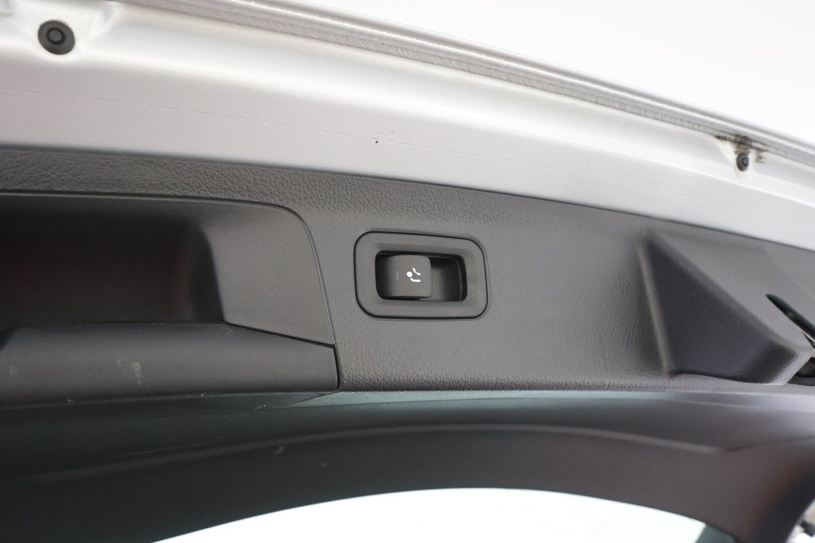 Mercedes-Benz A 2023 180 A Suomi Edition Plus - | Vakkari | Koukku | Widescreen | High Performance LED | Puolinahat | P.Kamera | Navi | 1.Om Suomi-auto | Kahdet Renkaat |