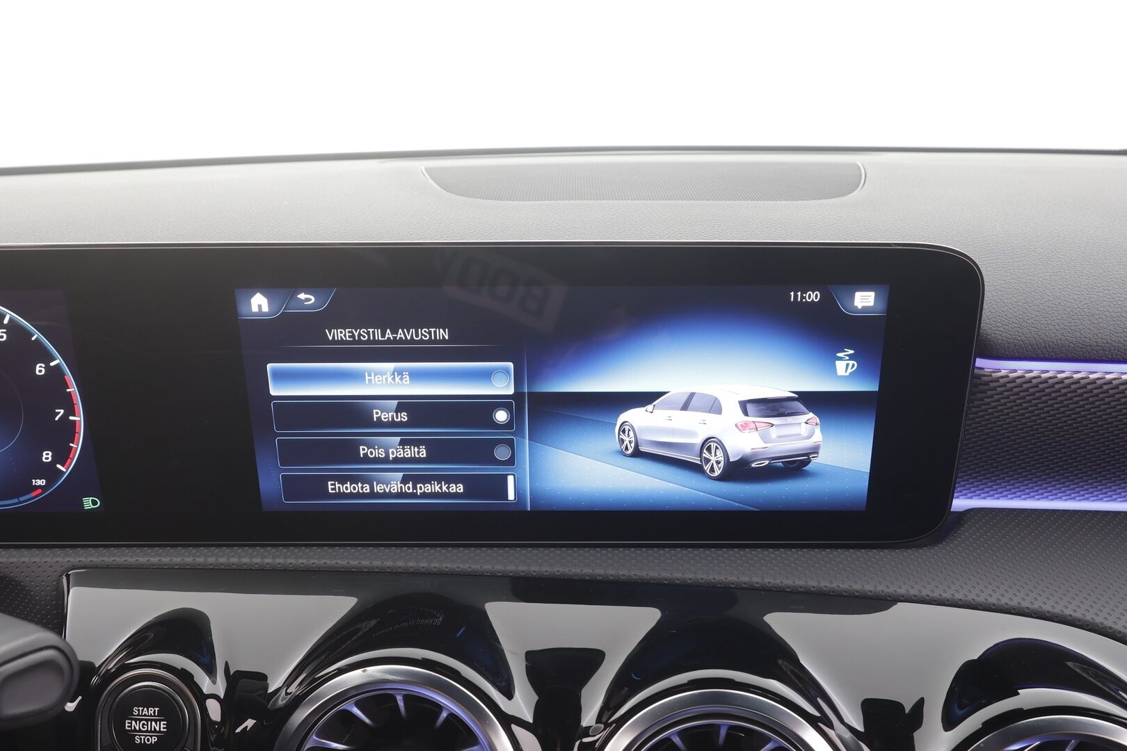 Mercedes-Benz A 2023 180 A Suomi Edition Plus - | Vakkari | Koukku | Widescreen | High Performance LED | Puolinahat | P.Kamera | Navi | 1.Om Suomi-auto | Kahdet Renkaat |