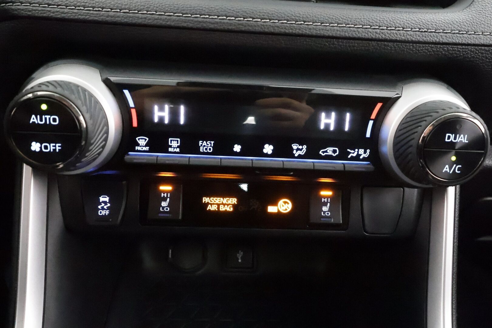 Toyota RAV4 2022 2,5 Hybrid AWD-i Business Edition * ACC / P.kamera / LED / Navi / Koukku / KeylessGo / Sähköluukku * - 1.Om Suomi-auto / Kahdet renkaat aluvanteilla