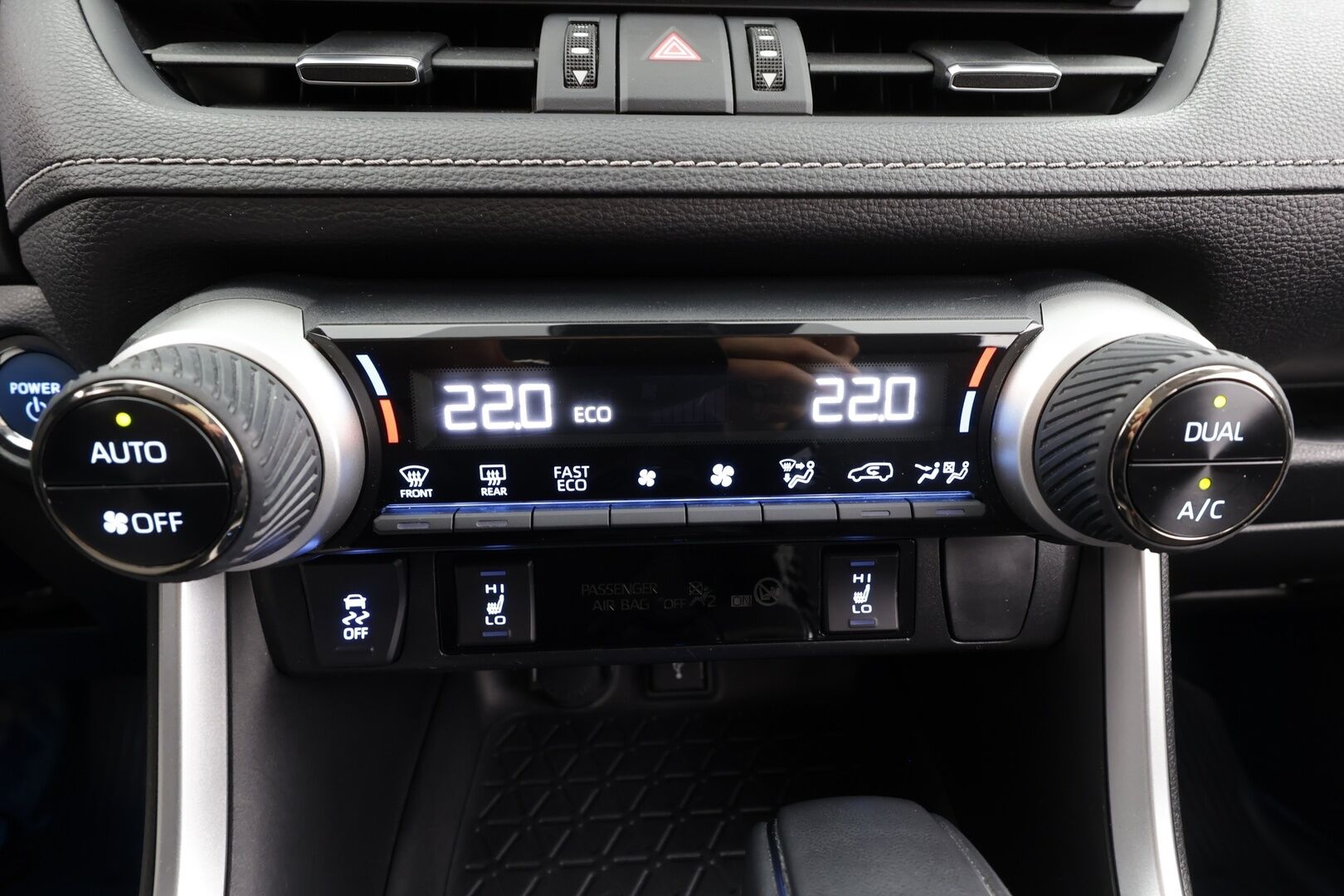 Toyota RAV4 2022 2,5 Hybrid Business Edition * Webasto / ACC / LED / P.kamera / Navi / Kaistavahti / Apple&Android / Keyless * - 1-om Suomi-auto / Kahdet renkaat / Merkkihuollettu!