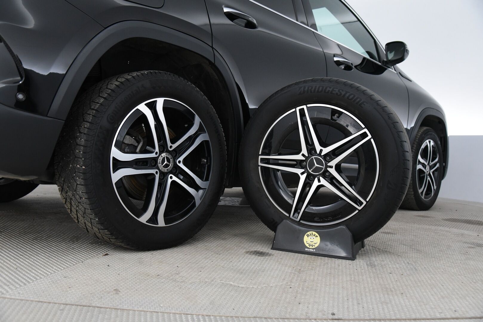 Mercedes-Benz EQA 2021 250 Business AMG * Distronic + / P-kamera / Vetokoukku / Widescreen / LED / Ambient / Keyless * - DTR+Q / Midline äänentoisto / AMG sisä- ja ulkopaketilla / SOH 96% - HULLUT AVAJAISHULINAT KORKOTARJOUS 3,29 %