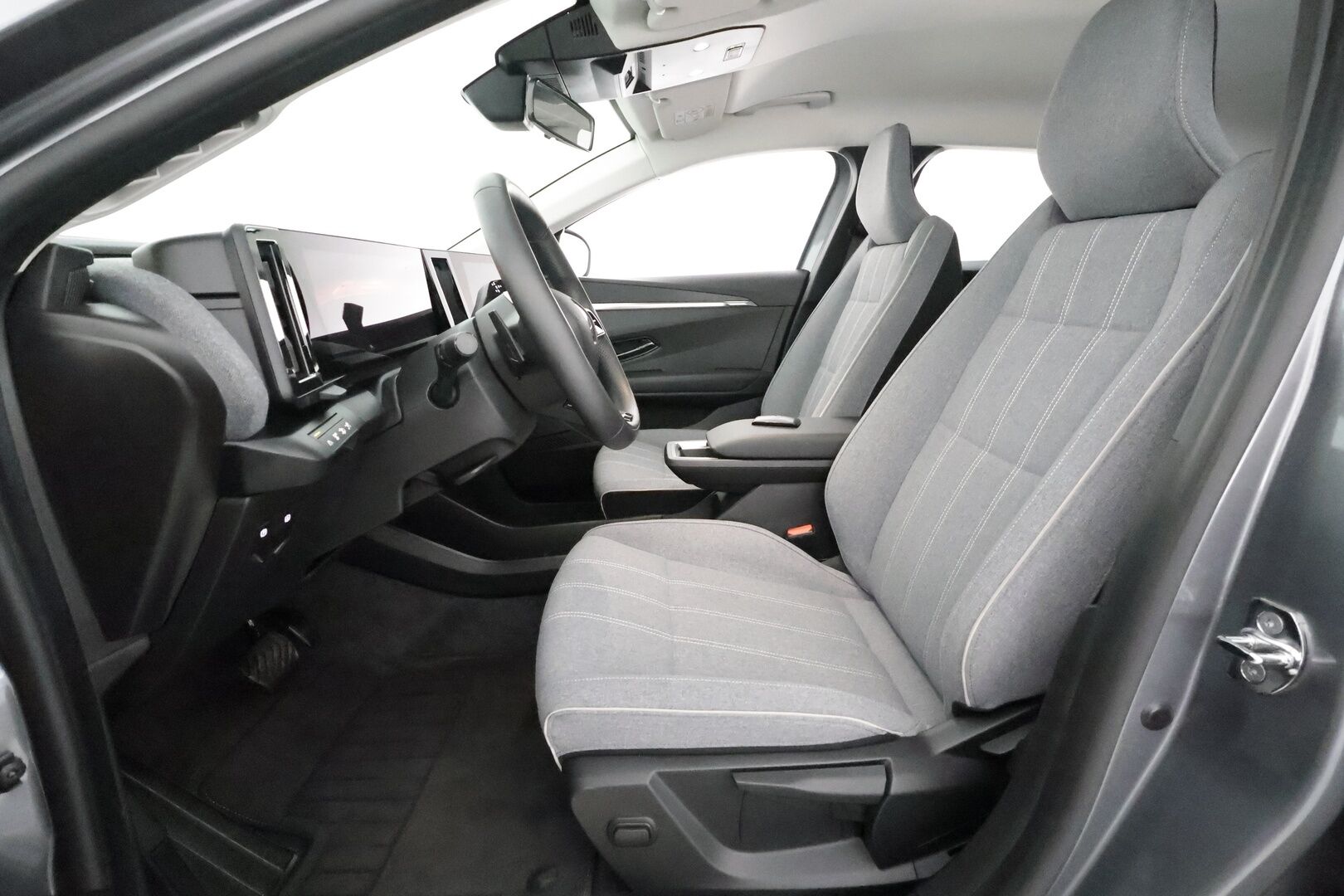Renault Megane 2022 E-Tech electric 60kWh 220hv Equilibre **Digimittaristo / P.kamera / Kaistavahti / Apple&Android / LED * - 1-om. Suomi-auto / 2x vanteet / Vähän ajettu!