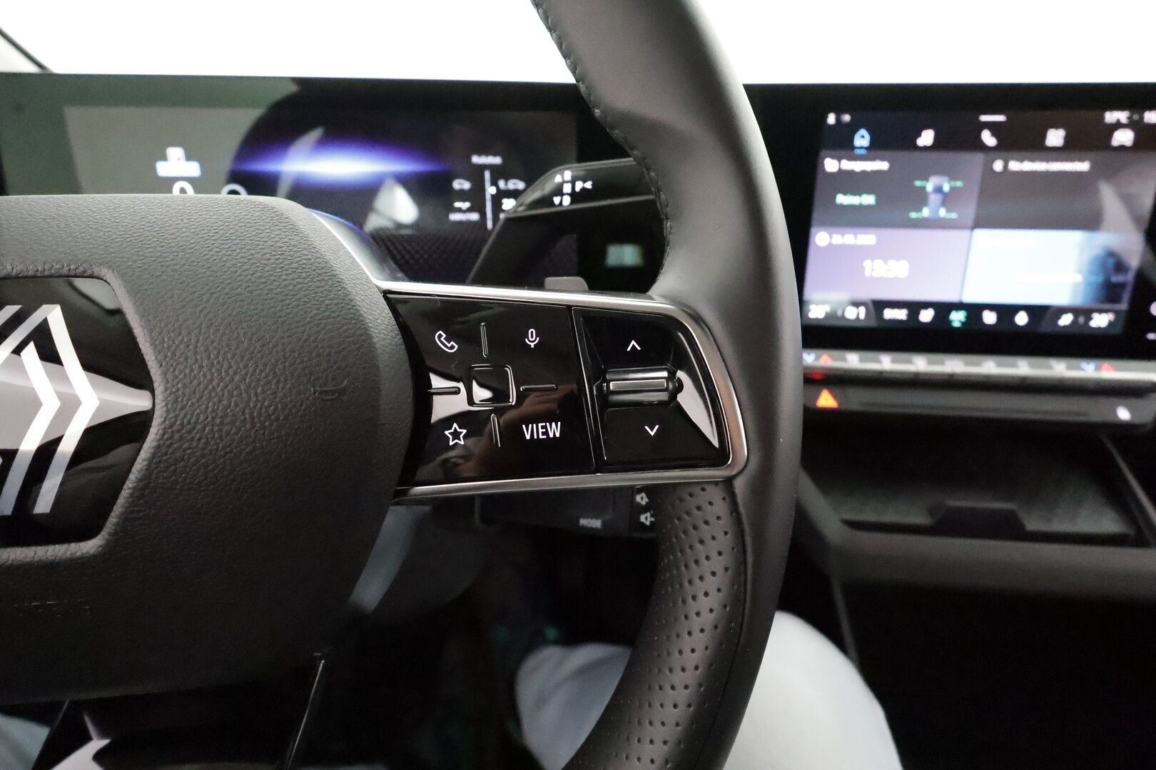 Renault Megane 2022 E-Tech electric 60kWh 220hv Equilibre **Digimittaristo / P.kamera / Kaistavahti / Apple&Android / LED * - 1-om. Suomi-auto / 2x vanteet / Vähän ajettu!
