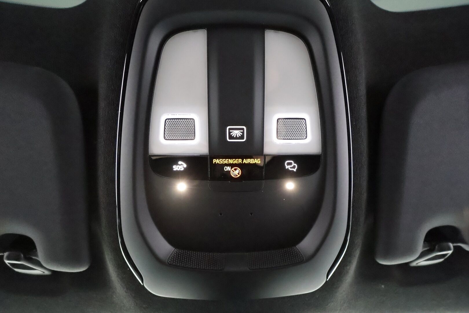 Volvo C40 2023 Recharge Single Ultimate aut - ACC | ILP | H&K | Lasikatto | Koukku | 360° | Muistipenkki | LED | Navi | BLIS | 1.Om Suomi-auto | Kahdet renkaat aluvanteilla | Merkkihuollettu | 2x laturit | SOH 94.3