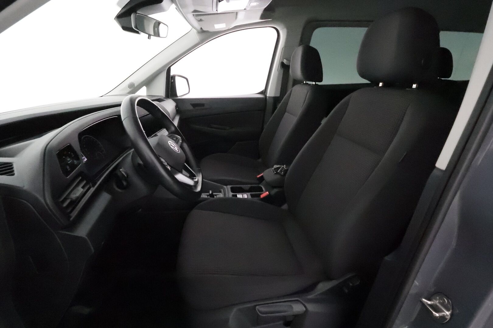 Volkswagen Caddy 2023 1.5 TSi 84 kW Family DSG 7-P *Suomi-auto / Vakkari / P.tutkat / Bluetooth / Webasto / 2x Renkaat* - PA-lämmitin / 7-paik / - HULLU BLACKWEEK KORKOTARJOUS 2,49%