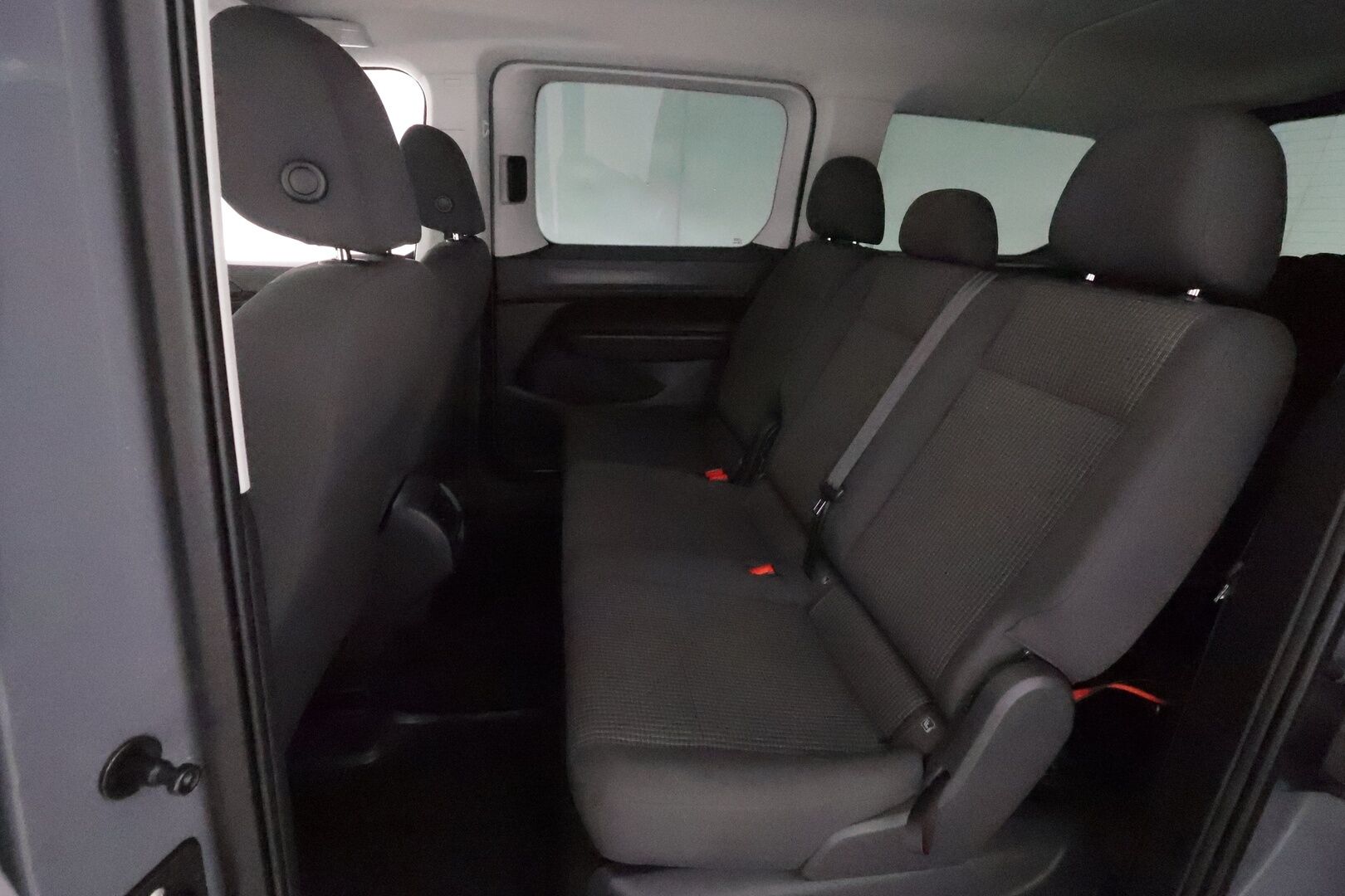 Volkswagen Caddy 2023 1.5 TSi 84 kW Family DSG 7-P *Suomi-auto / Vakkari / P.tutkat / Bluetooth / Webasto / 2x Renkaat* - PA-lämmitin / 7-paik / - HULLU BLACKWEEK KORKOTARJOUS 2,49%