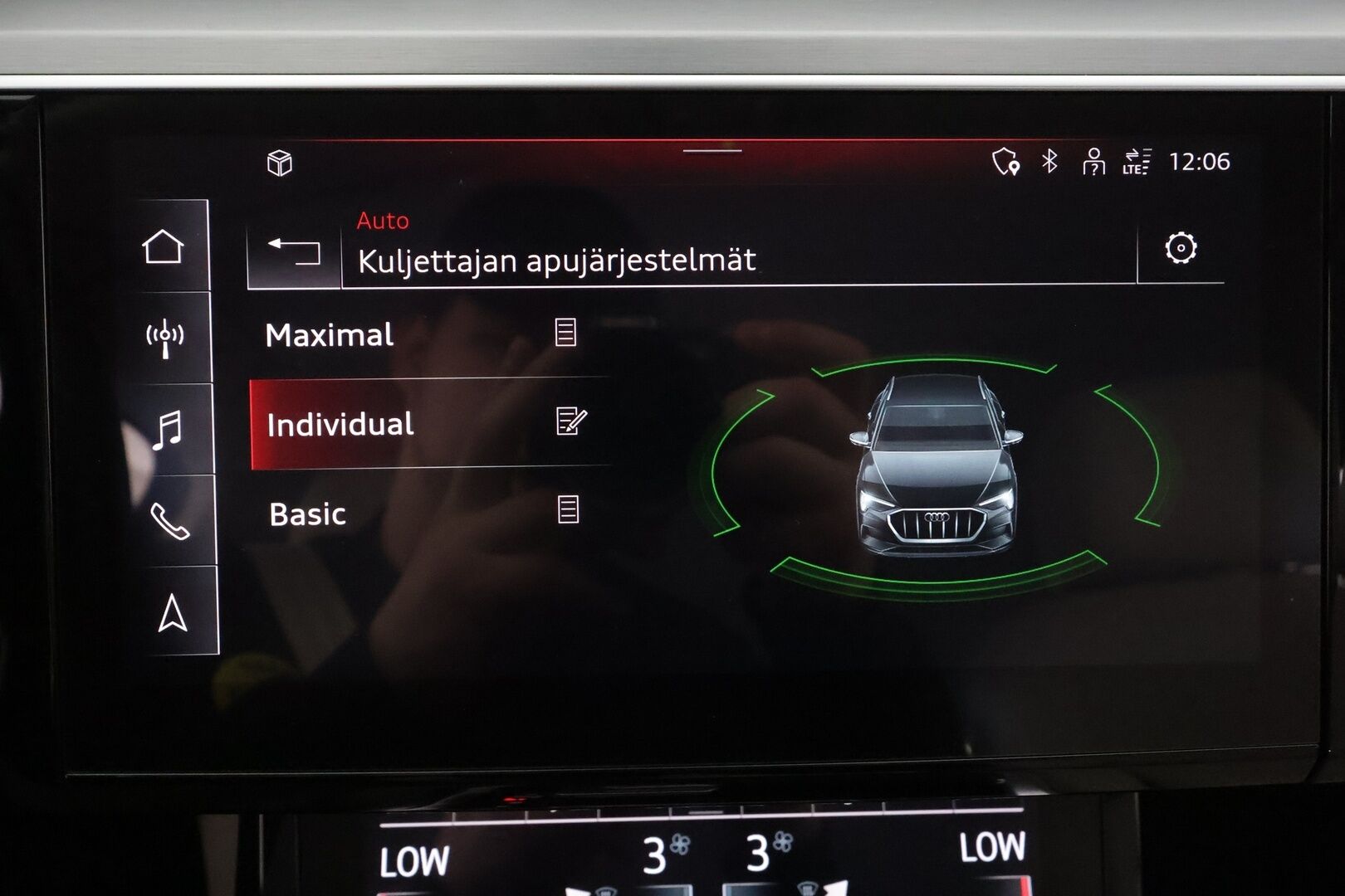 Audi e-tron 2023 Sportback 55 quattro Progress Plus - Matrix | Ilm. muistinahat | Koukku | P.kamera | Ilma-alusta | Navi |Keyless | Audi sound system | Merkkihuollot | Kahdet OEM vanteet | 2xlaturit