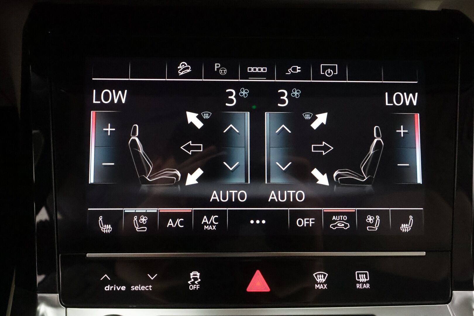 Audi e-tron 2023 Sportback 55 quattro Progress Plus - Matrix | Ilm. muistinahat | Koukku | P.kamera | Ilma-alusta | Navi |Keyless | Audi sound system | Merkkihuollot | Kahdet OEM vanteet | 2xlaturit