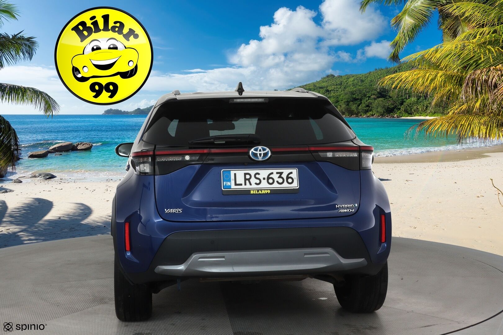 Toyota Yaris Cross 2023 1,5 Hybrid AWD-i Premium **ACC / Lasikatto / JBL / P.kamera / HUD / Lohkolämmitin / KeylessGo / Navi / Puolinahat** - 3,99 % KORKOTARJOUS TÄHÄN AUTOON 31.8. ASTI! - Suomi-auto / kahdet renkaat aluvanteilla / Merkkihuollettu 