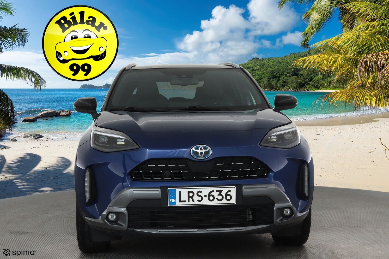 Toyota Yaris Cross 2023 1,5 Hybrid AWD-i Premium **ACC / Lasikatto / JBL / P.kamera / HUD / Lohkolämmitin / KeylessGo / Navi / Puolinahat** - 3,99 % KORKOTARJOUS TÄHÄN AUTOON 31.8. ASTI! - Suomi-auto / kahdet renkaat aluvanteilla / Merkkihuollettu 