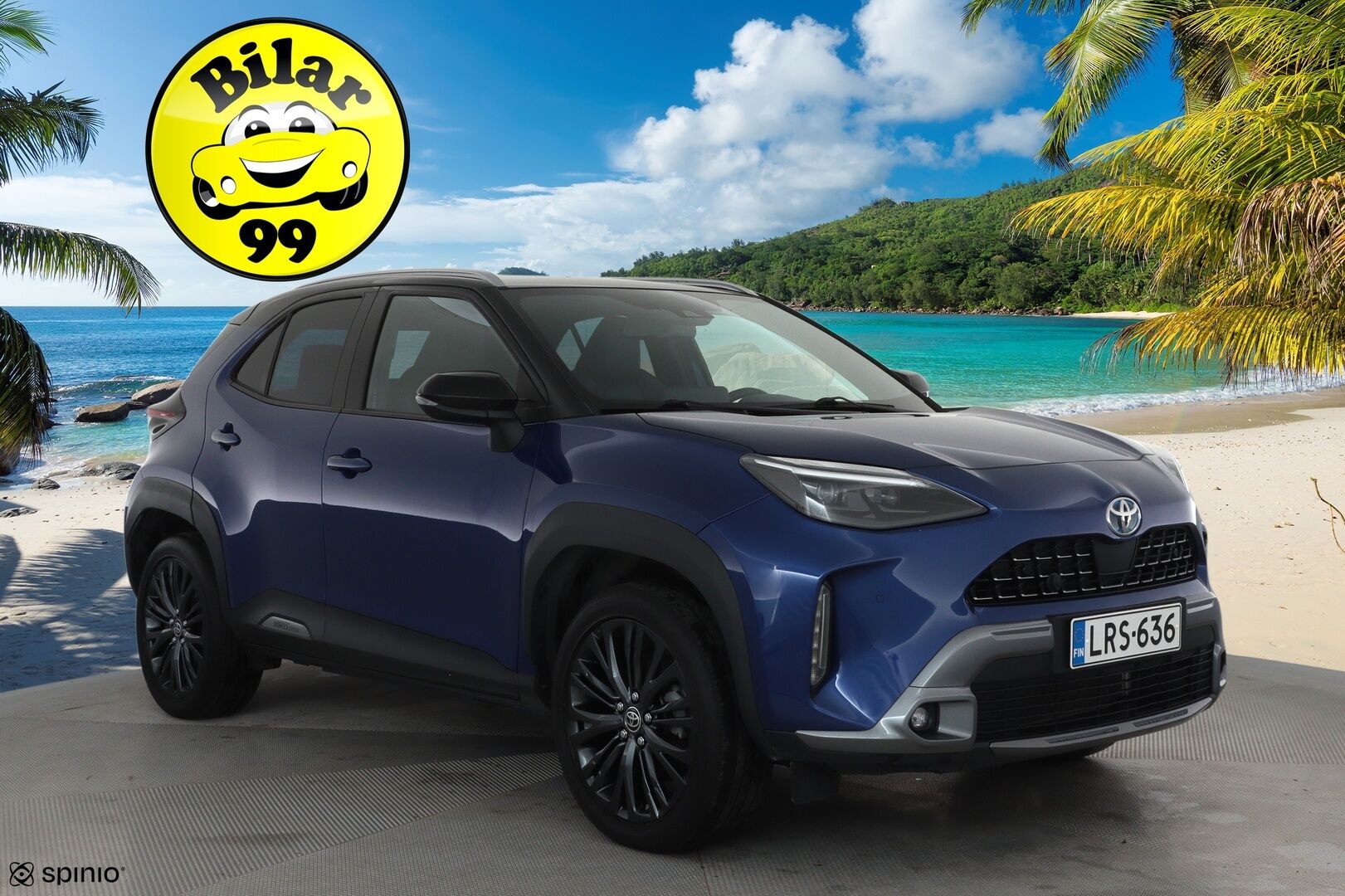 Toyota Yaris Cross 2023 1,5 Hybrid AWD-i Premium **ACC / Lasikatto / JBL / P.kamera / HUD / Lohkolämmitin / KeylessGo / Navi / Puolinahat** - 3,99 % KORKOTARJOUS TÄHÄN AUTOON 31.8. ASTI! - Suomi-auto / kahdet renkaat aluvanteilla / Merkkihuollettu 