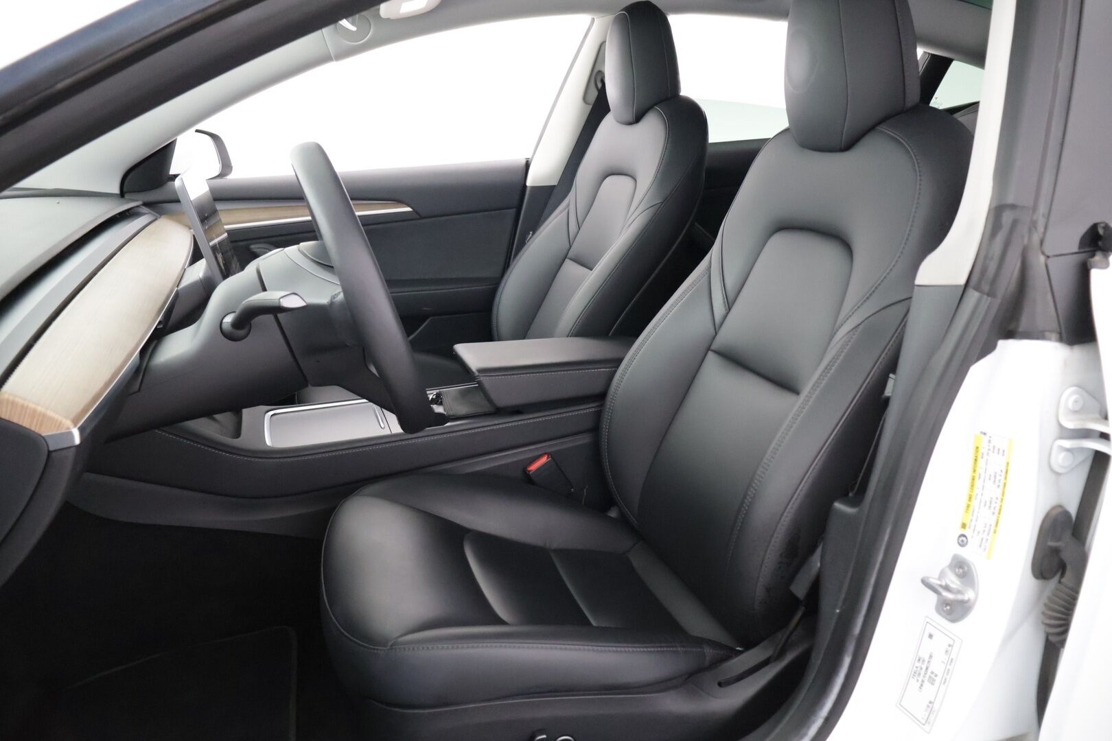 Tesla Model 3 2021 Model 3 Sedan (AA) 4ov - Vetokoukku