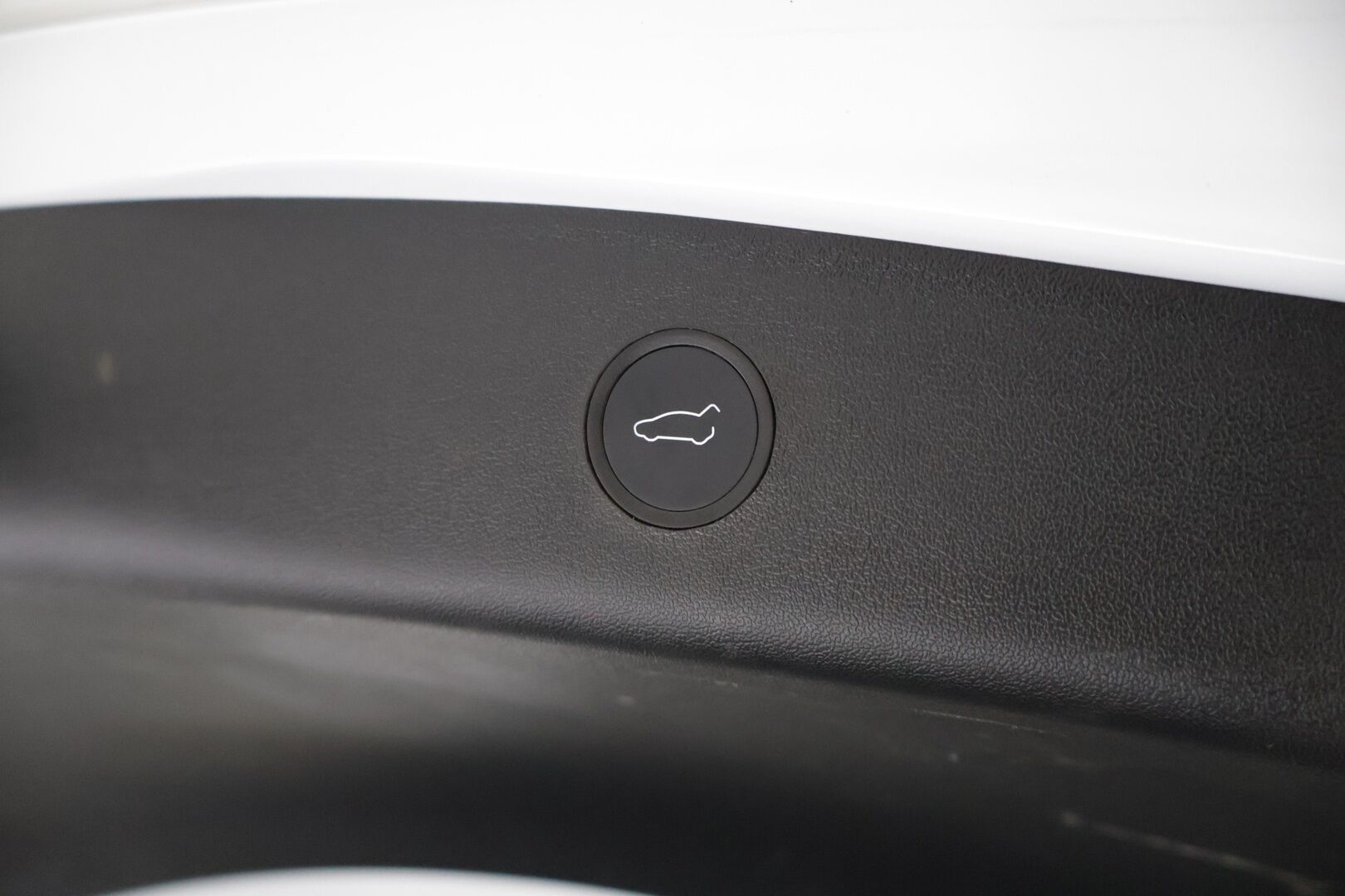 Tesla Model 3 2021 Model 3 Sedan (AA) 4ov - Vetokoukku