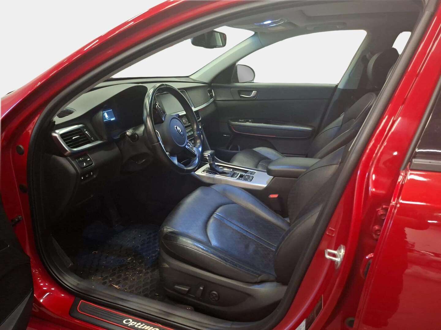 Kia Optima 2020 OPTIMA Farmari (AC) 5ov 1999cm3 A - Kaistavahti | ACC | BLISS | LED-ajovalot | Navi | Facelift | 360-kamera | Panorama katto | Muistipenkit | H/K | Applecarplay | Koukku | 2x renkaat aluin