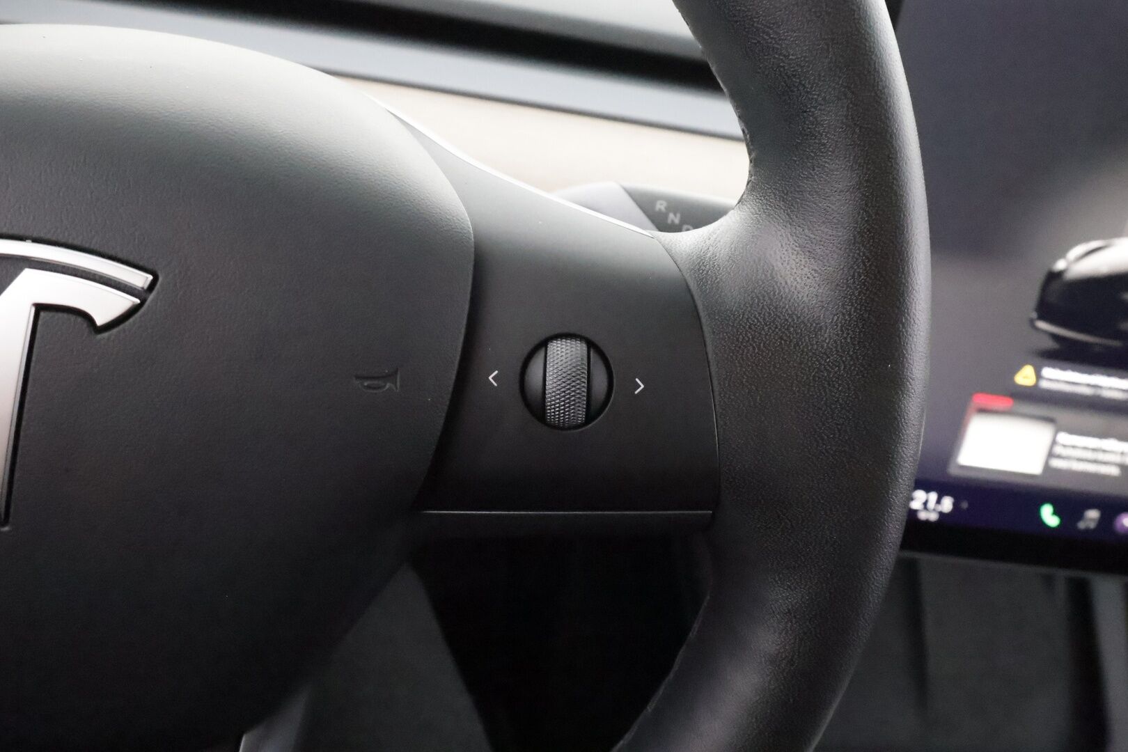 Tesla Model 3 2022 Performance - | ACC | ILP | Matrix-LED | Premium Audio | Ryzen | P.kamera ja tutkat | Muistipenkki | Lasikatto | Nahkasisusta | Autosteer | 2x renkaat aluin | 