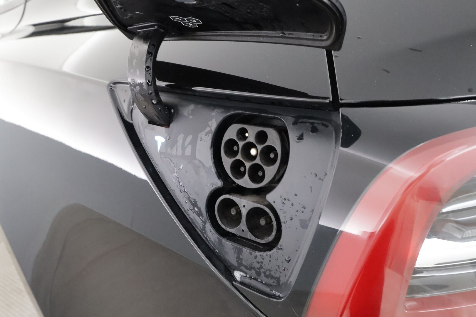 Tesla Model 3 2022 Performance - | ACC | ILP | Matrix-LED | Premium Audio | Ryzen | P.kamera ja tutkat | Muistipenkki | Lasikatto | Nahkasisusta | Autosteer | 2x renkaat aluin | 