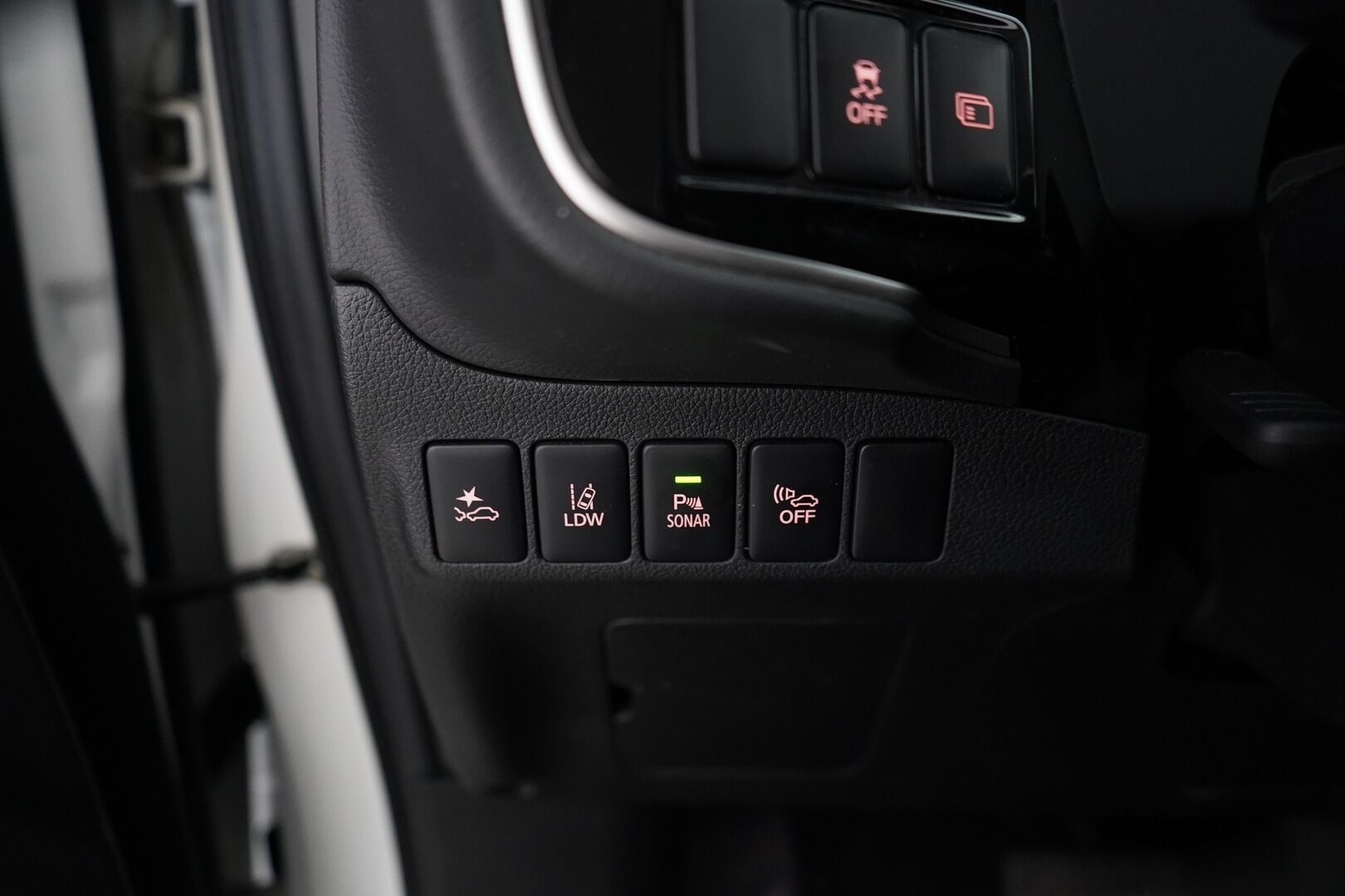 Mitsubishi Outlander PHEV 2019 Instyle Business 4WD 5P - Adapt.Vakkari / Koukku / Lisälämmitin / Puolinahat / Led-valot / Merkkihuollot