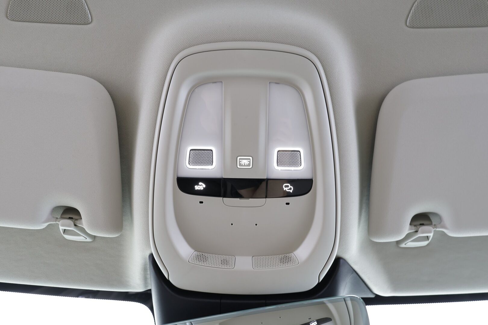 Volvo V60 2023 T6 AWD Long Range Plus Bright aut - | ACC | Koukku | H/K | Full-LED | Muistipenkit | P.Kamera | Keyless | Sporttinahat | Apple&Android | 1.Om suomi-auto | Vaalea nahkasisusta | Kahdet Renkaat |