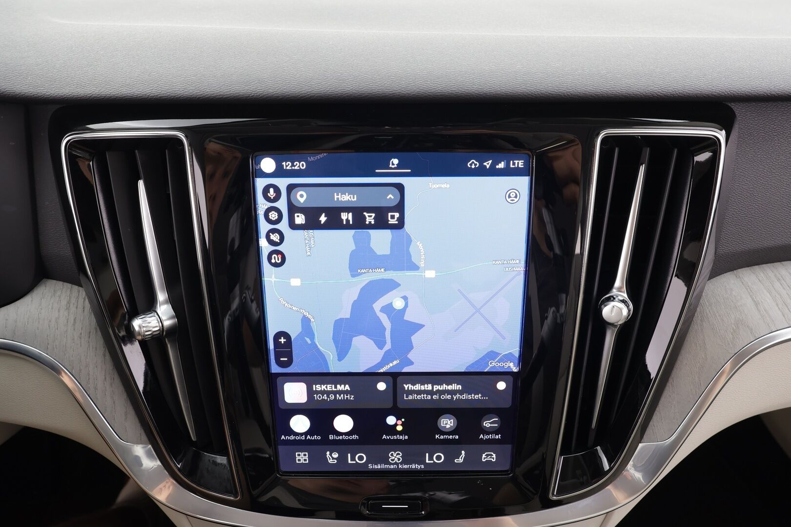 Volvo V60 2023 T6 AWD Long Range Plus Bright aut - | ACC | Koukku | H/K | Full-LED | Muistipenkit | P.Kamera | Keyless | Sporttinahat | Apple&Android | 1.Om suomi-auto | Vaalea nahkasisusta | Kahdet Renkaat |