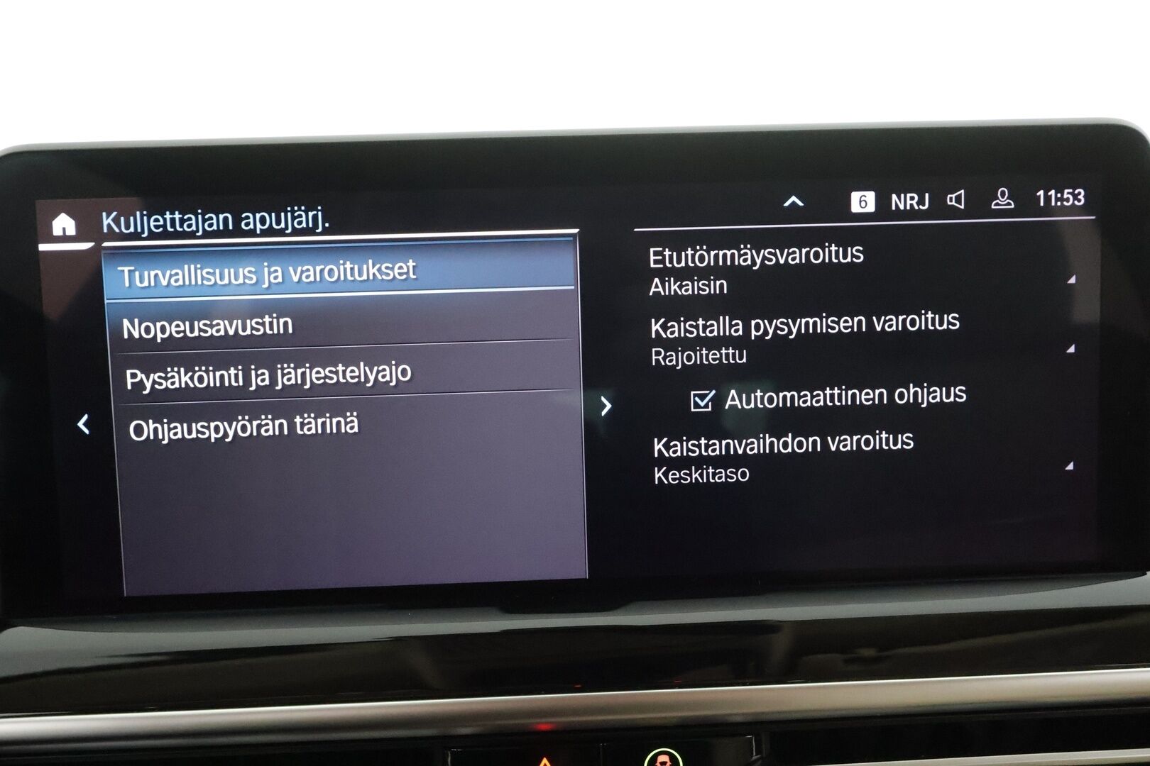 BMW X3 2023 G01 xDrive 30e A Charged Edition * ACC / Hifi / P.kamera / LED / Navi / Sporttinahat / Sähköluukku * - 1.Om Suomi-auto / Kahdet renkaat aluvanteilla