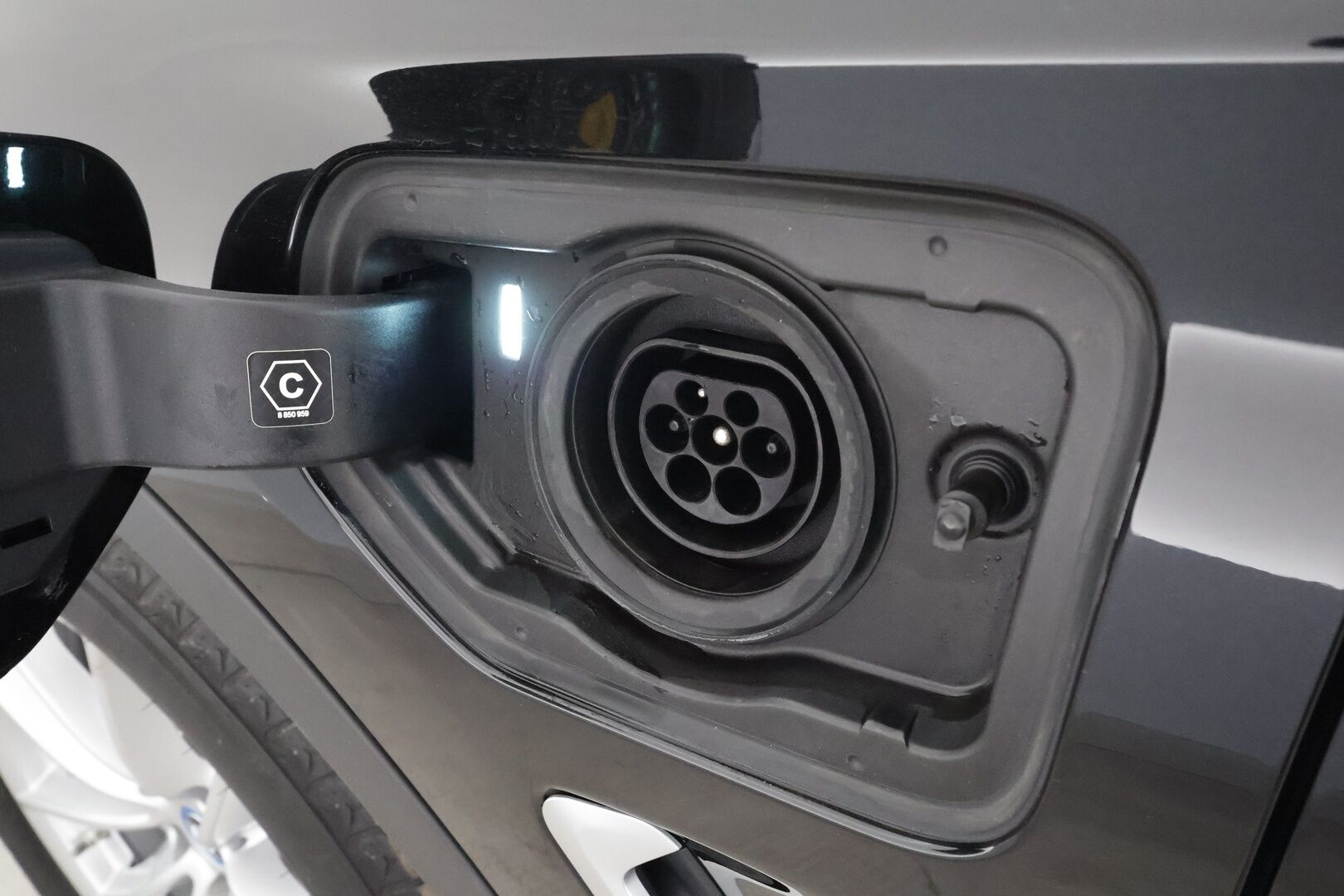 BMW X3 2023 G01 xDrive 30e A Charged Edition * ACC / Hifi / P.kamera / LED / Navi / Sporttinahat / Sähköluukku * - 1.Om Suomi-auto / Kahdet renkaat aluvanteilla